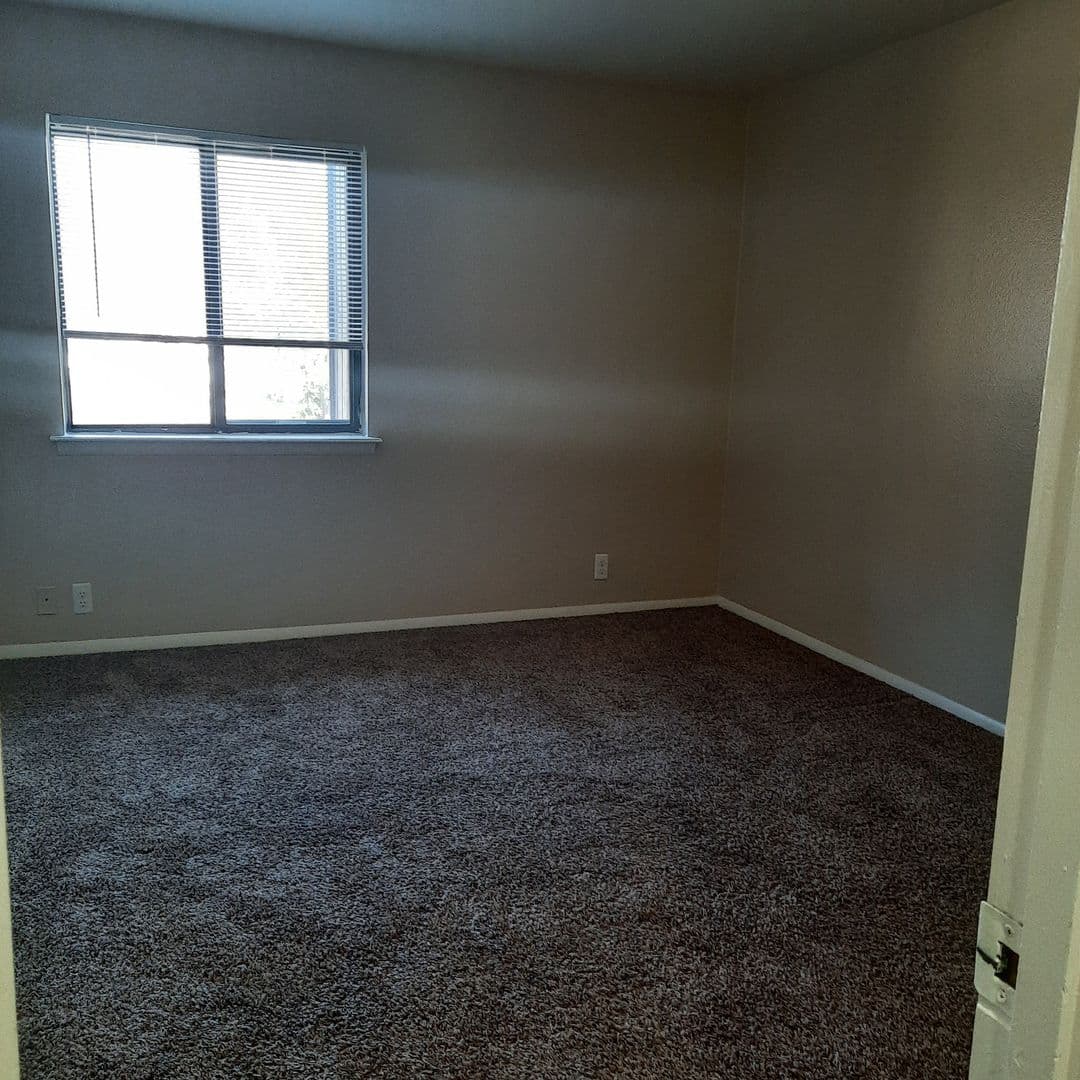 Tulsa Apartment: 5931 E. 33rd Ct.