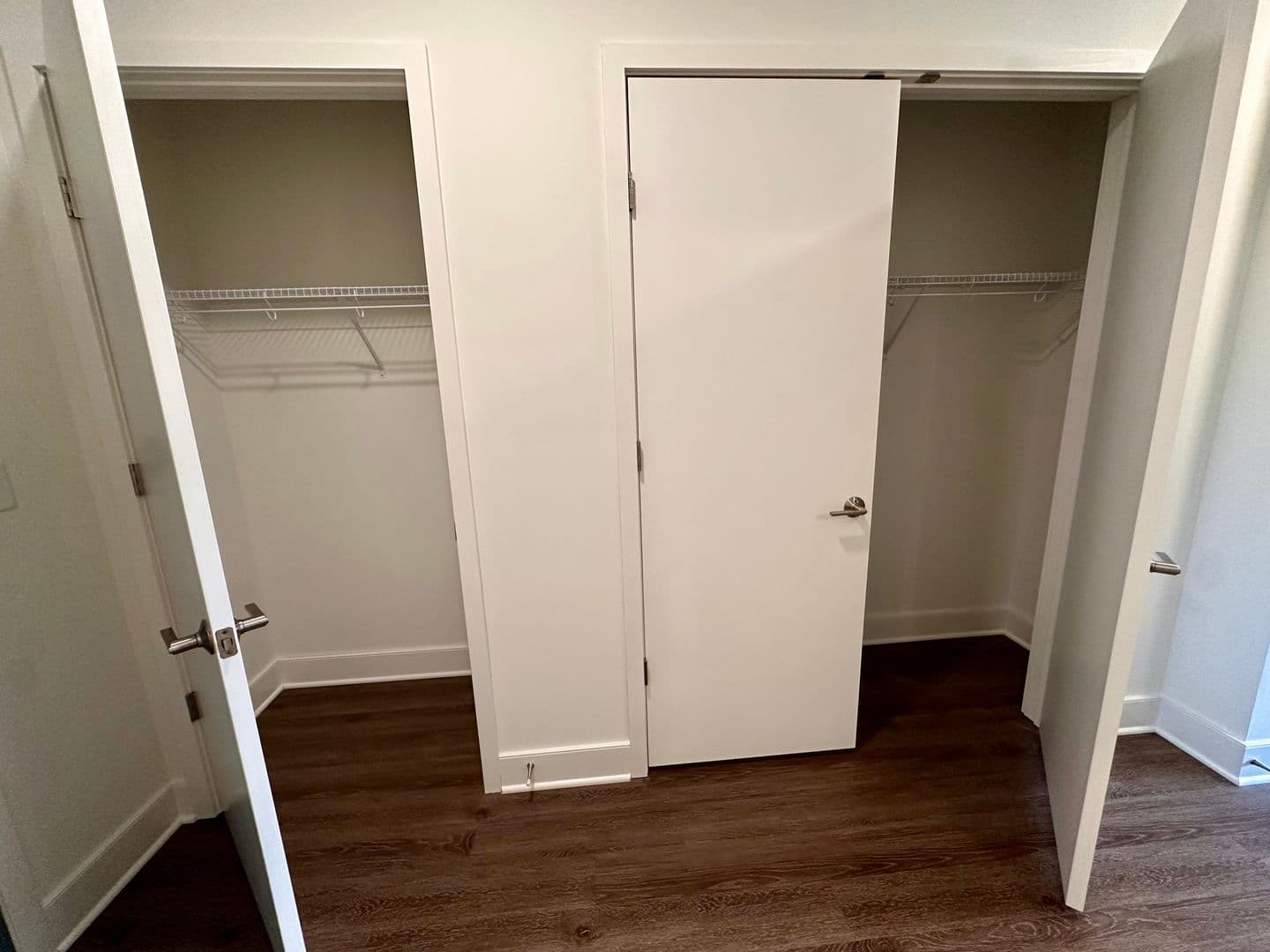 St. Paul Apartment: 84 W Water Street