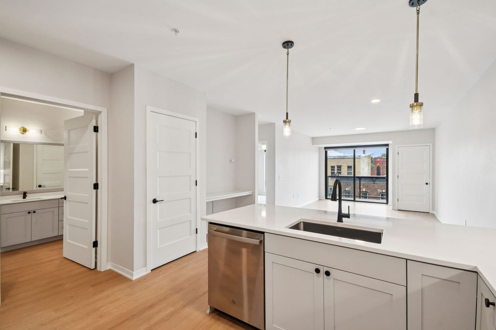 Stillwater Apartment: 200 Chestnut St E