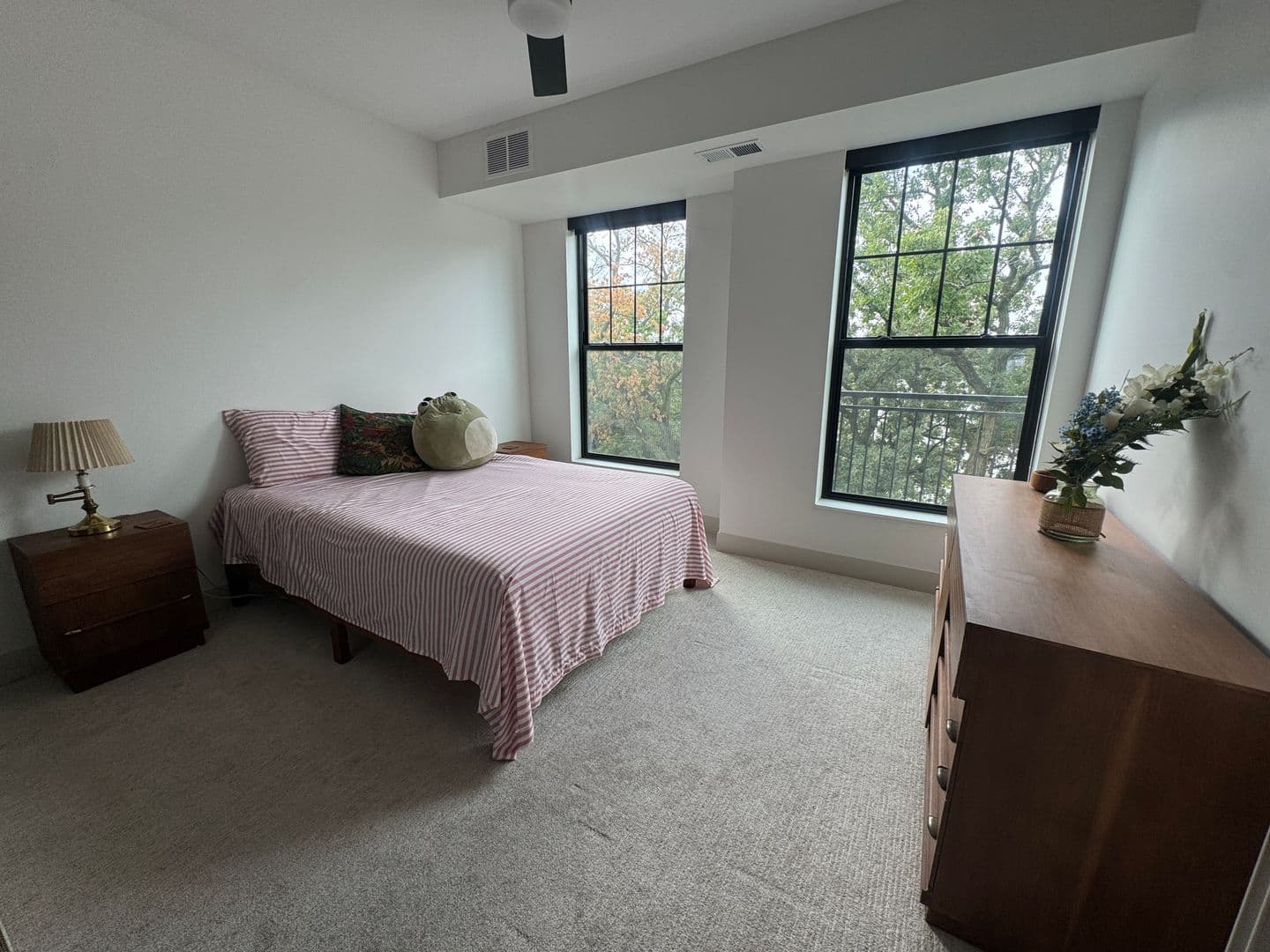 Robbinsdale Apartment: 4600 Lake Rd Ave