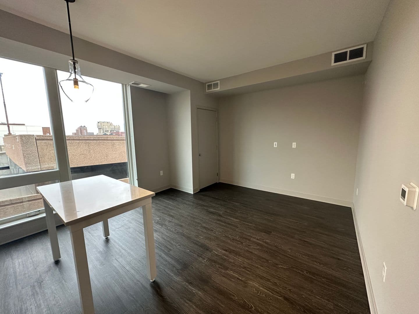 Minneapolis Apartment: 2520 S. 8th Street