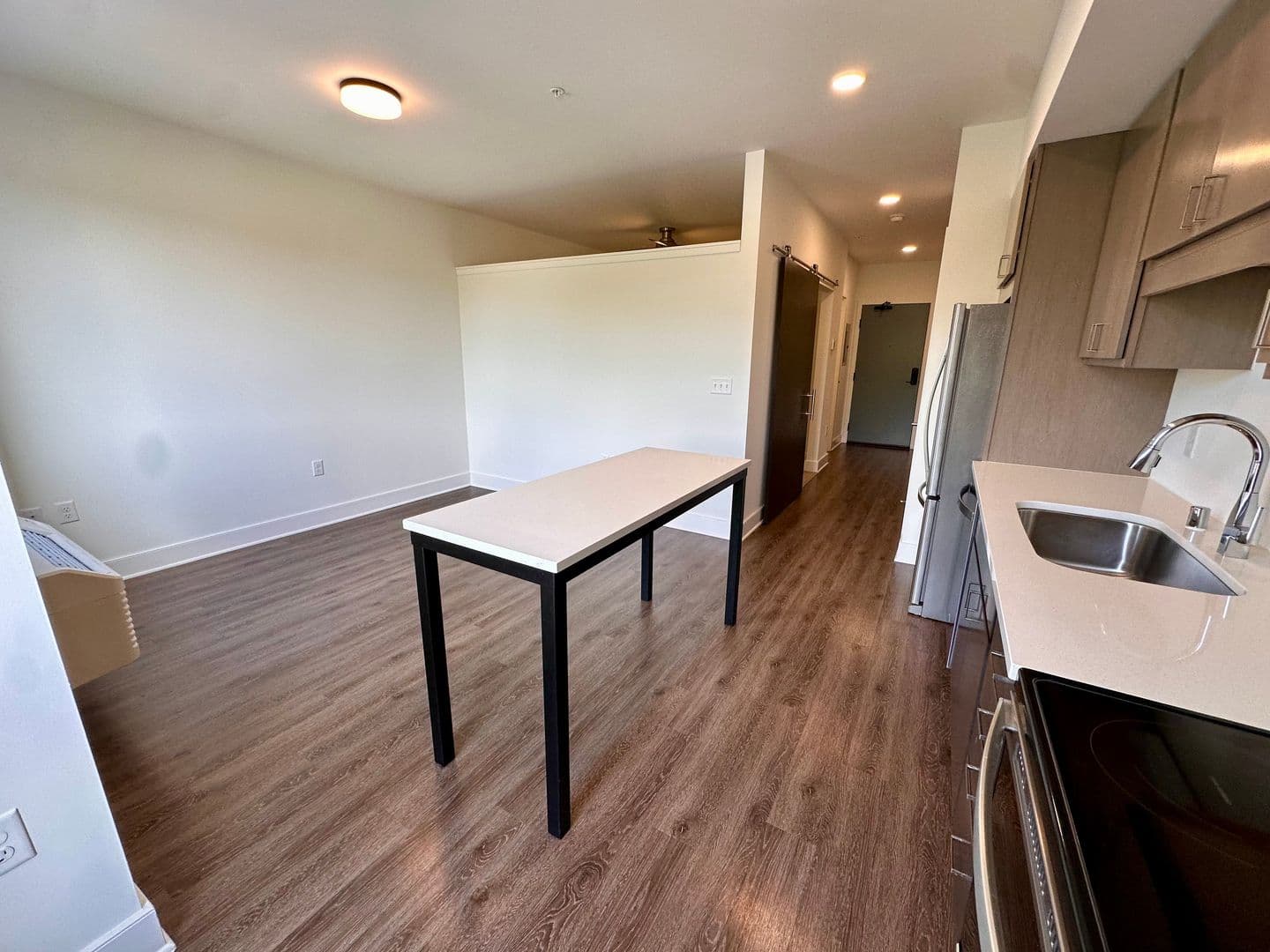 St. Paul Apartment: 84 W Water Street