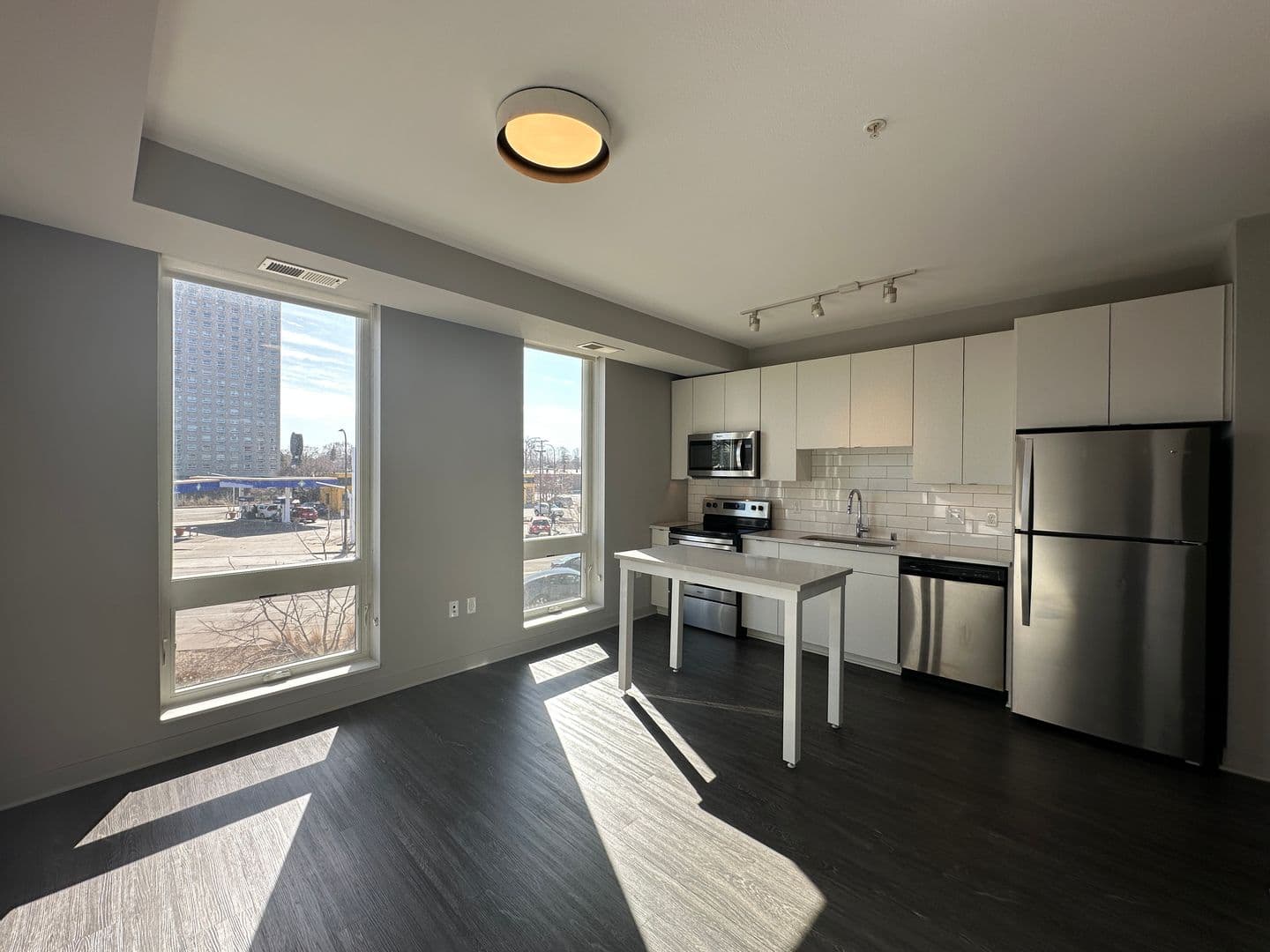 Minneapolis Apartment: 2520 S. 8th Street