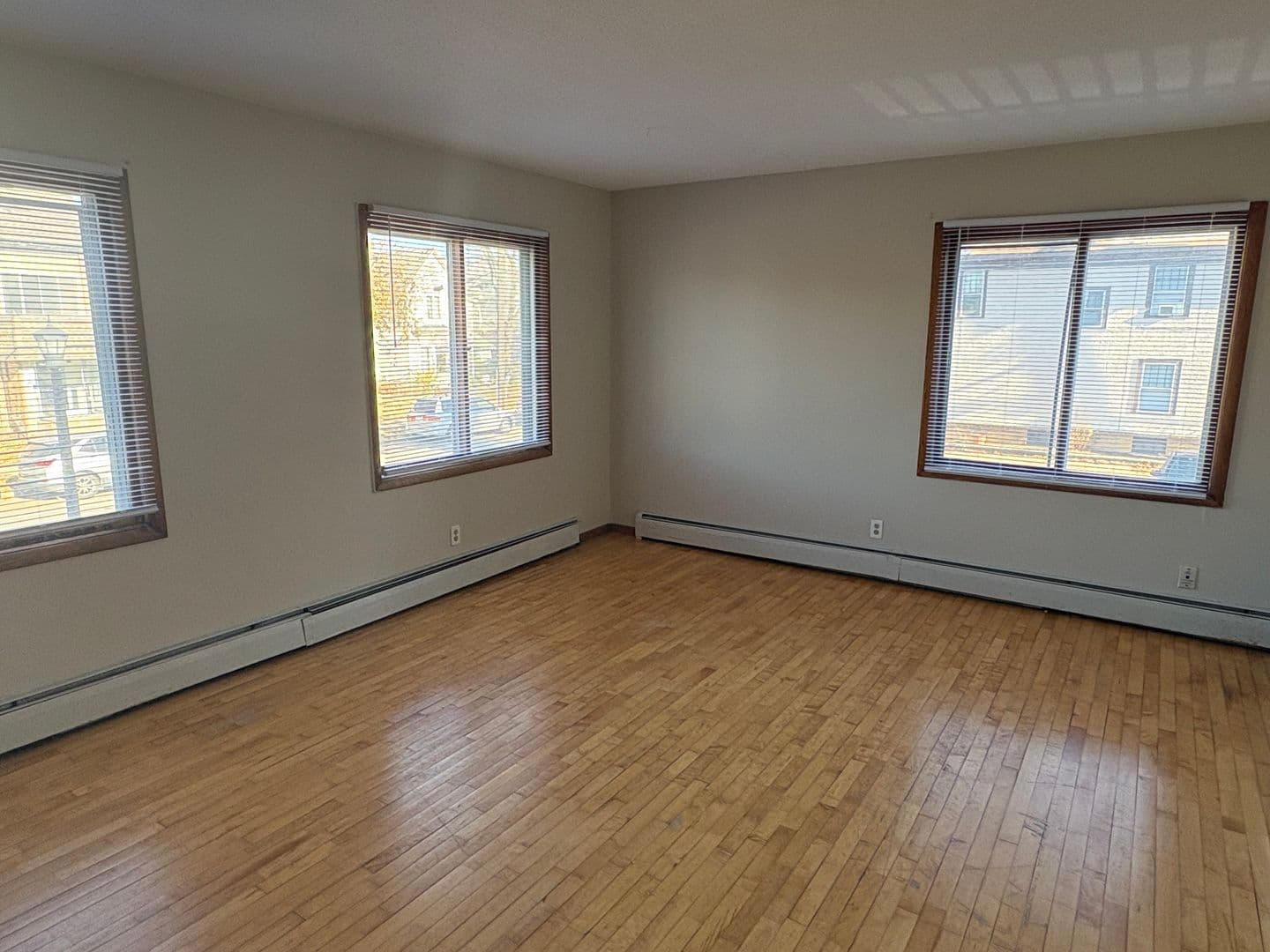 Minneapolis Apartment: 2801 Girard Ave. S.