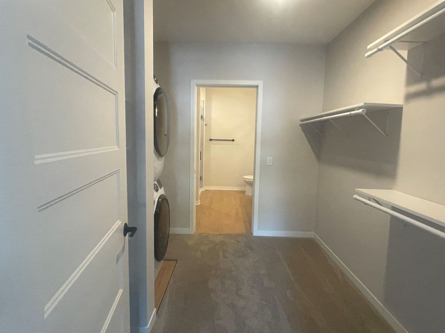 Stillwater Apartment: 200 Chestnut St E