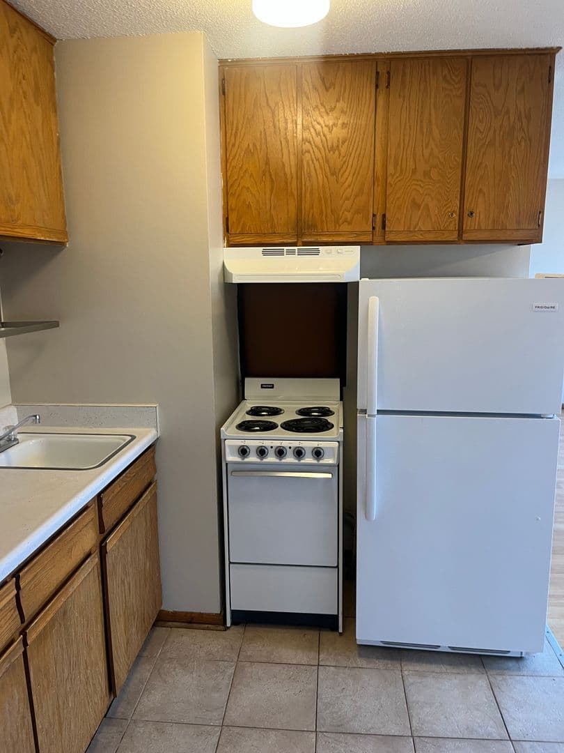 Minneapolis Apartment: 2801 Girard Ave. S.
