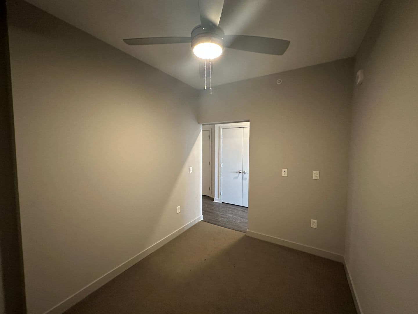 Minneapolis Apartment: 2520 S. 8th Street