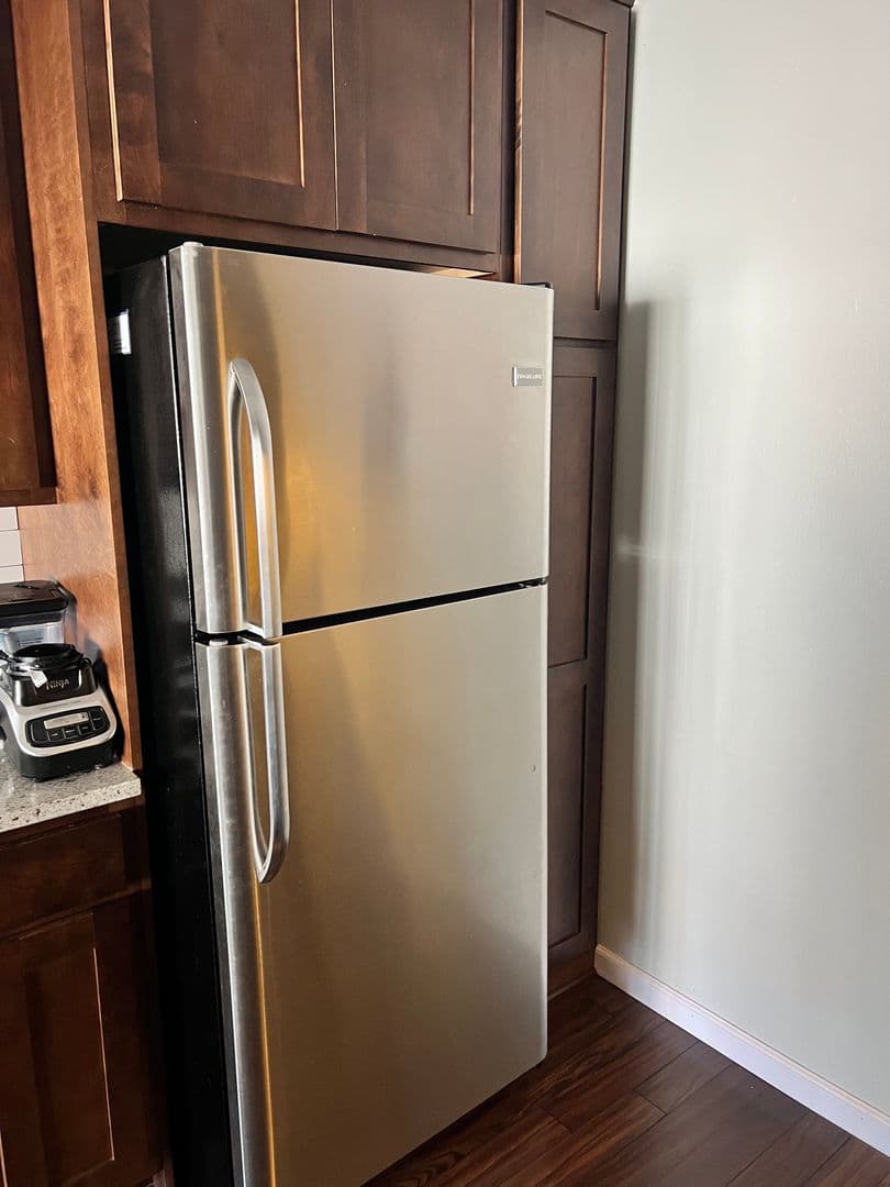 Minneapolis Apartment: 2801 Girard Ave. S.