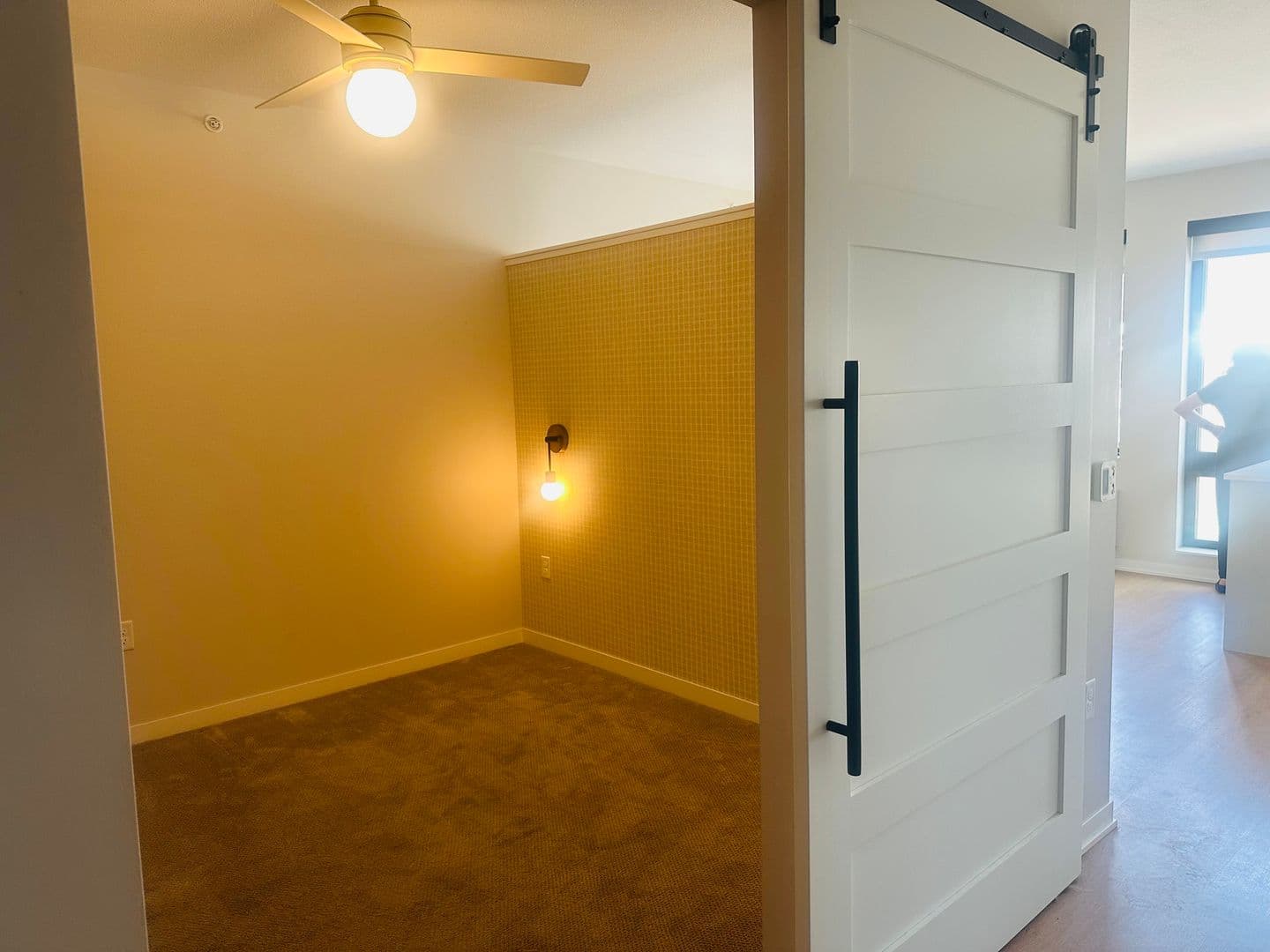Stillwater Apartment: 200 Chestnut St E
