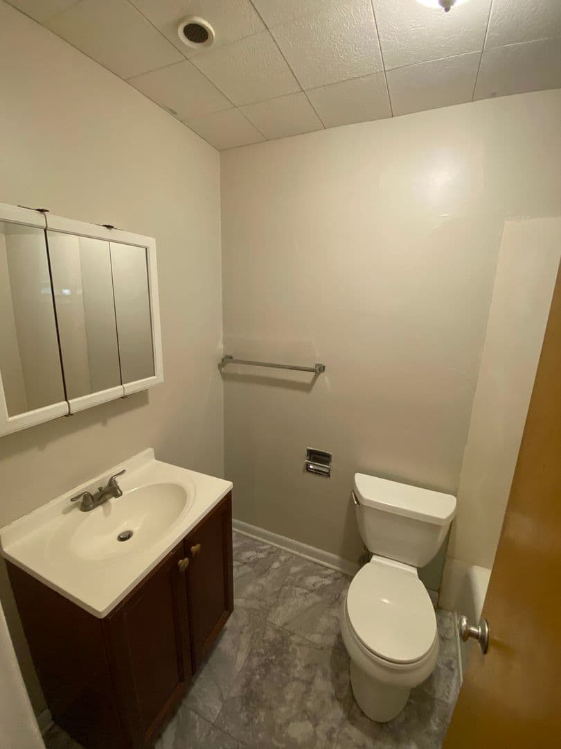 Minneapolis Apartment: 1924 Emerson Ave S