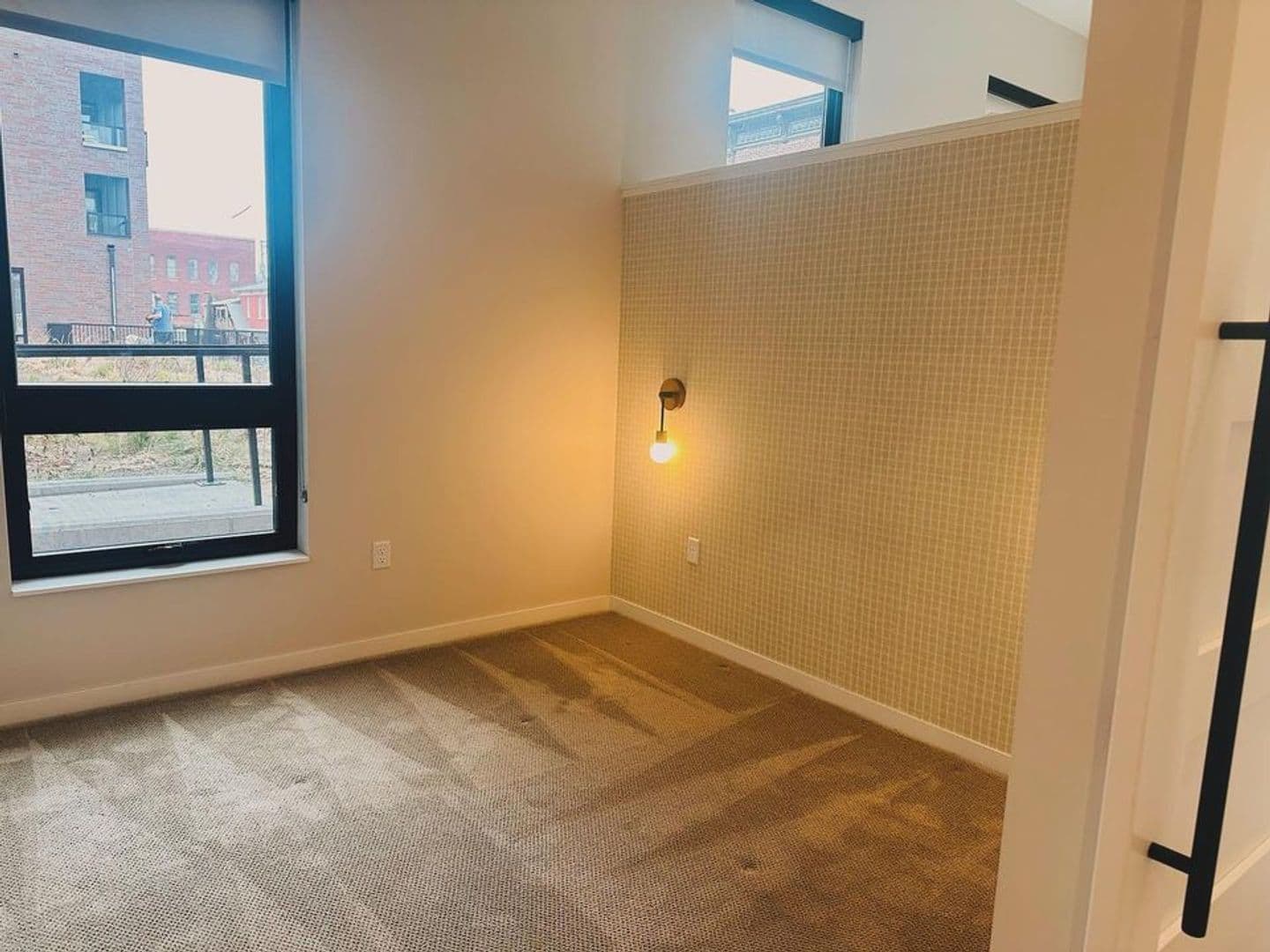 Stillwater Apartment: 200 Chestnut St E