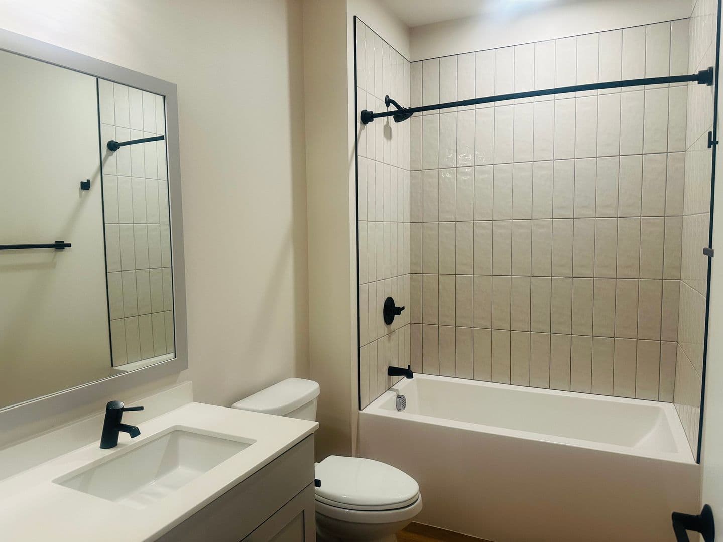 Stillwater Apartment: 200 Chestnut St E