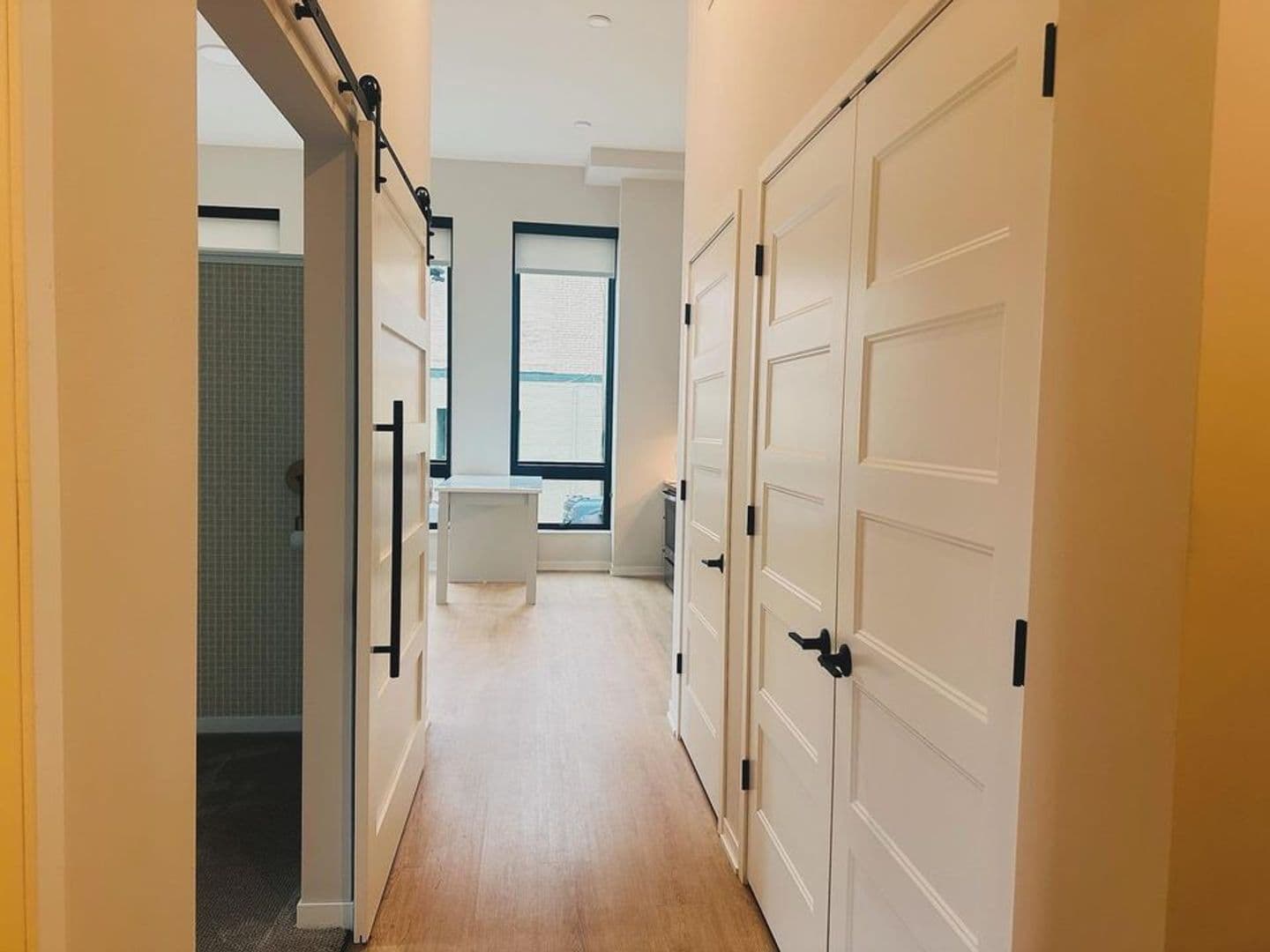Stillwater Apartment: 200 Chestnut St E