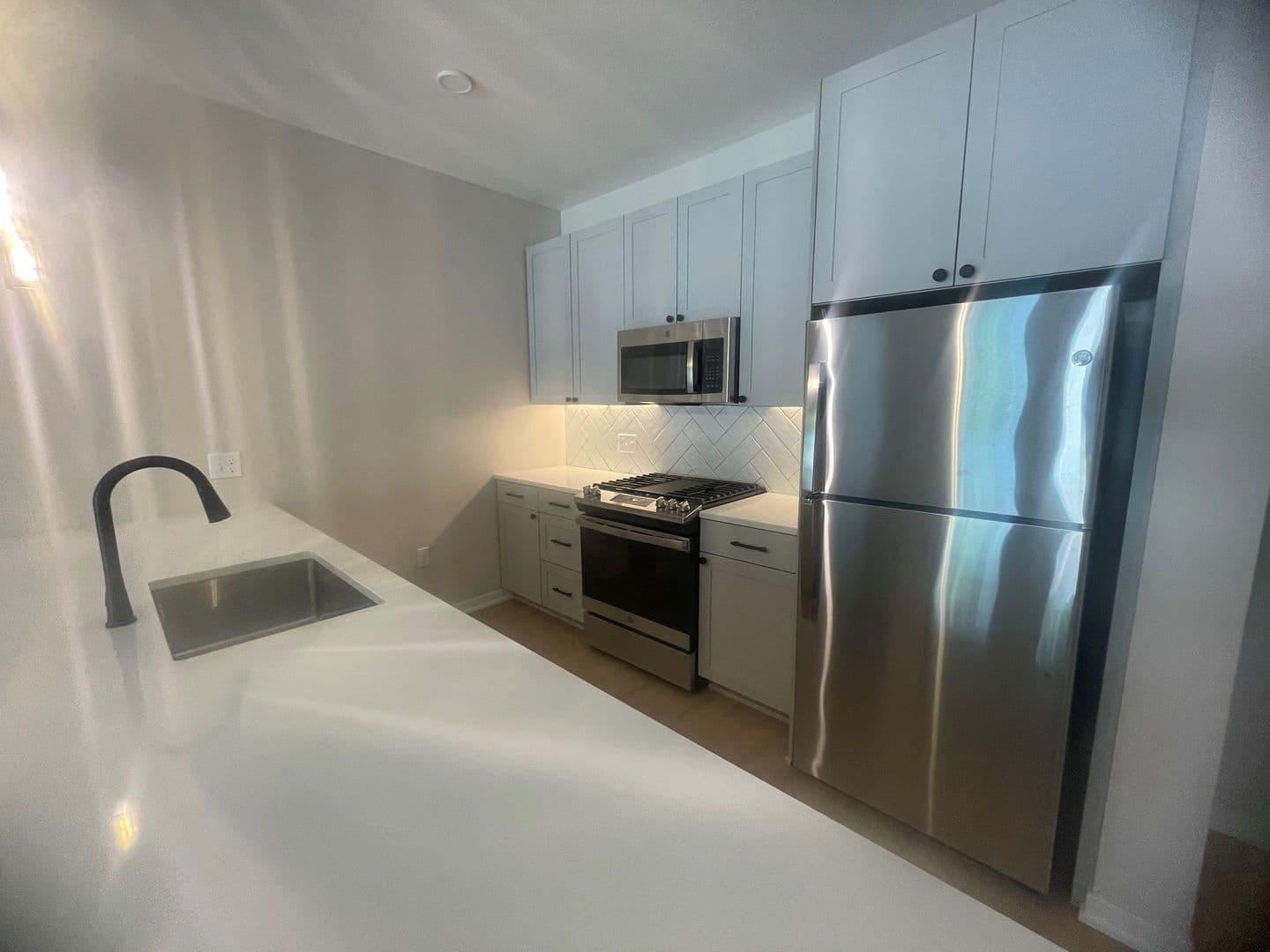 Stillwater Apartment: 200 Chestnut St E