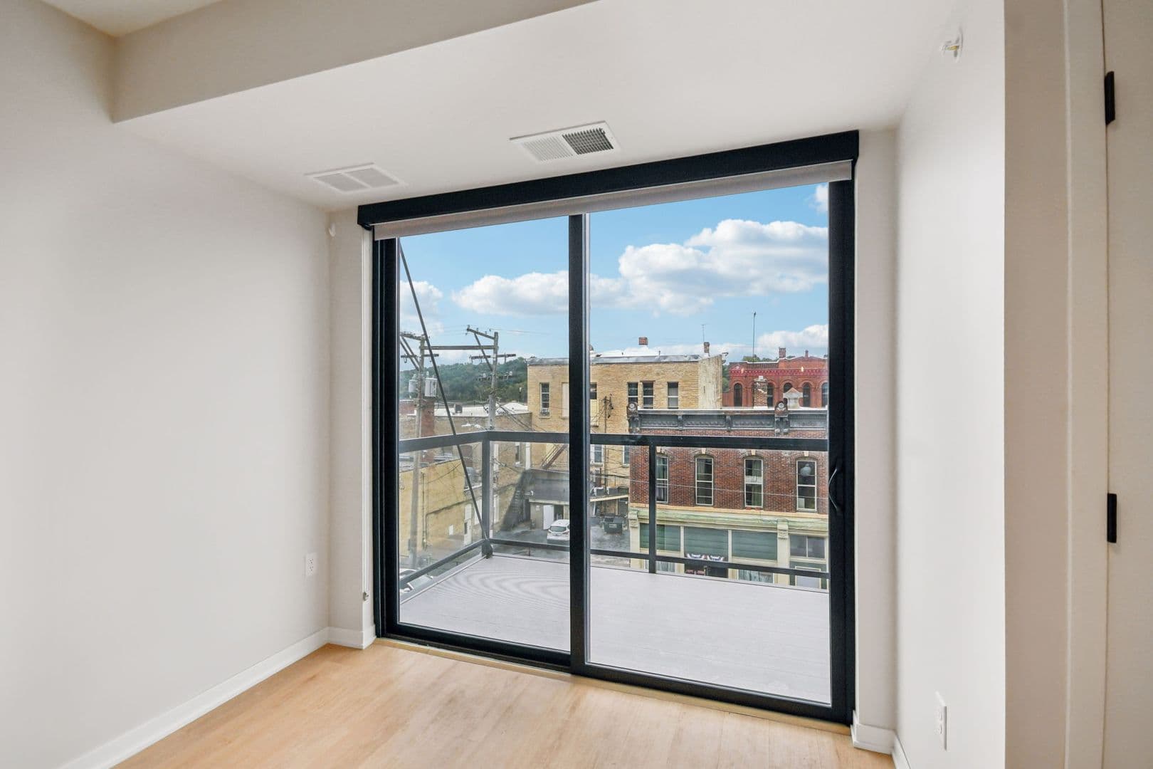 Stillwater Apartment: 200 Chestnut St E