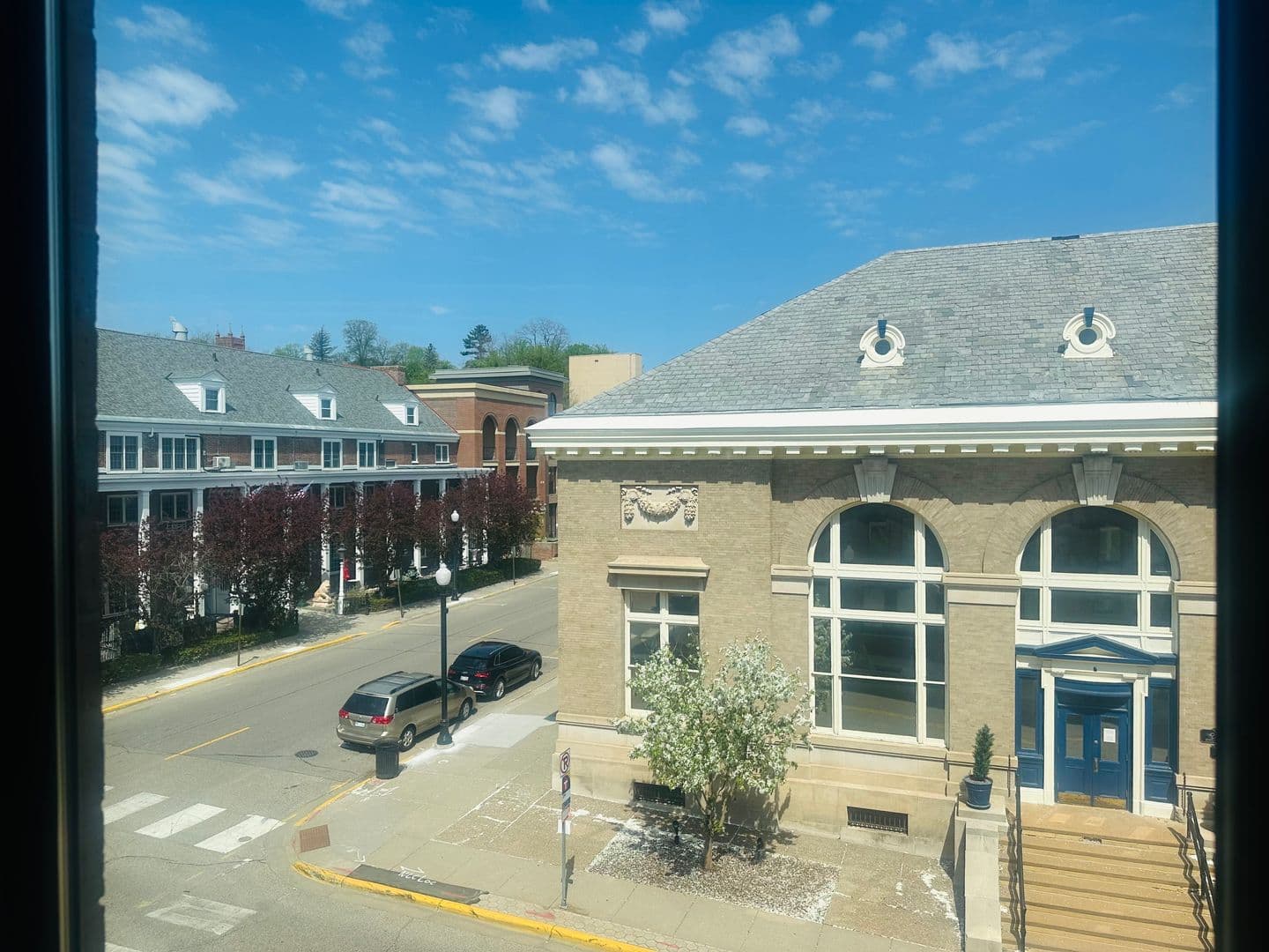 Stillwater Apartment: 200 Chestnut St E
