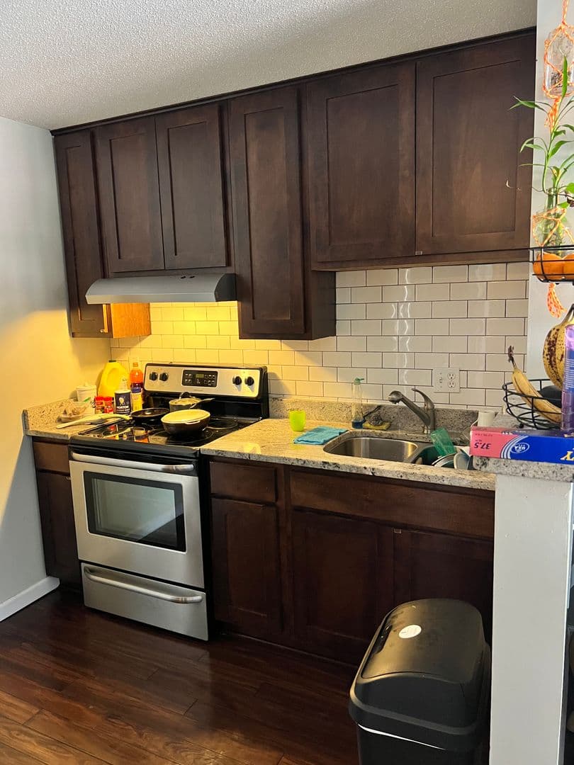 Minneapolis Apartment: 2801 Girard Ave. S.