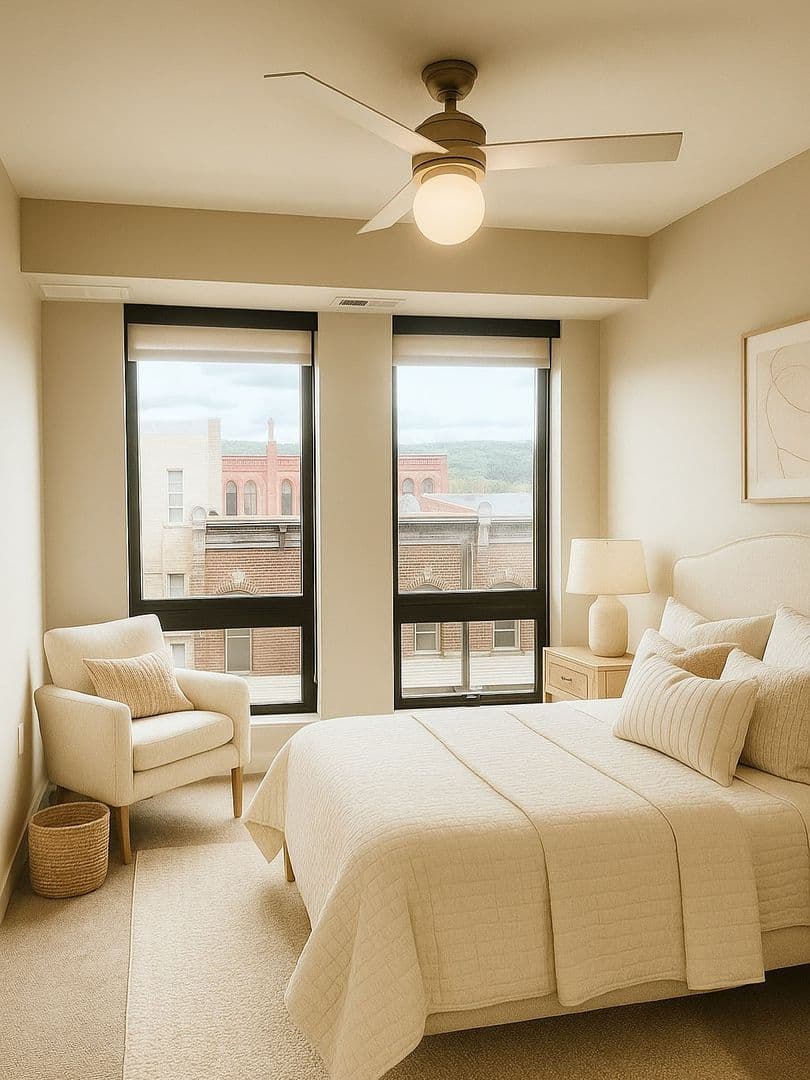 Stillwater Apartment: 200 Chestnut St E