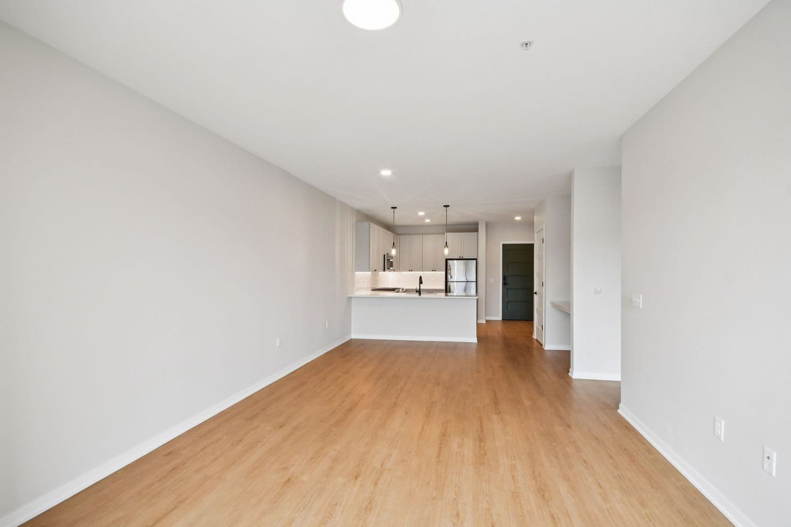 Stillwater Apartment: 200 Chestnut St E