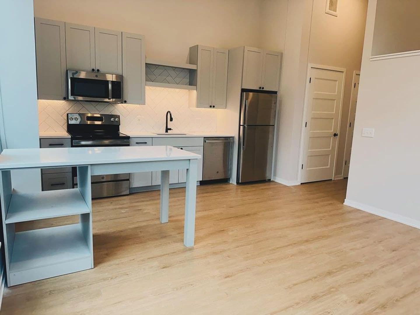 Stillwater Apartment: 200 Chestnut St E