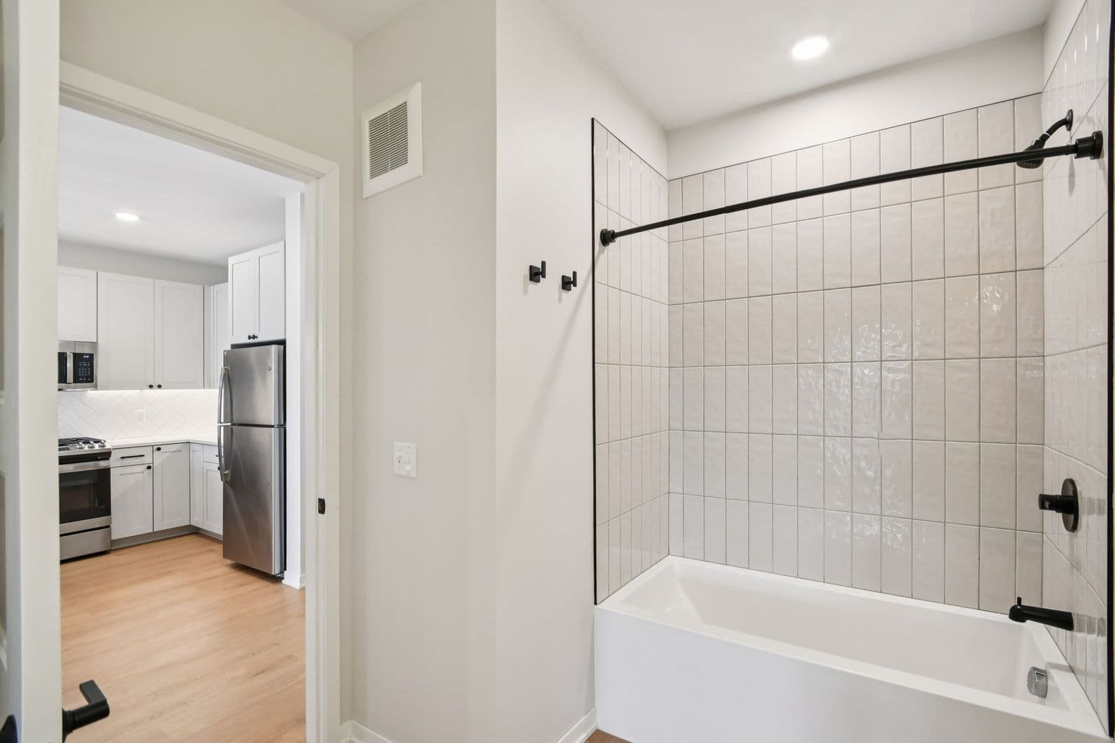 Stillwater Apartment: 200 Chestnut St E