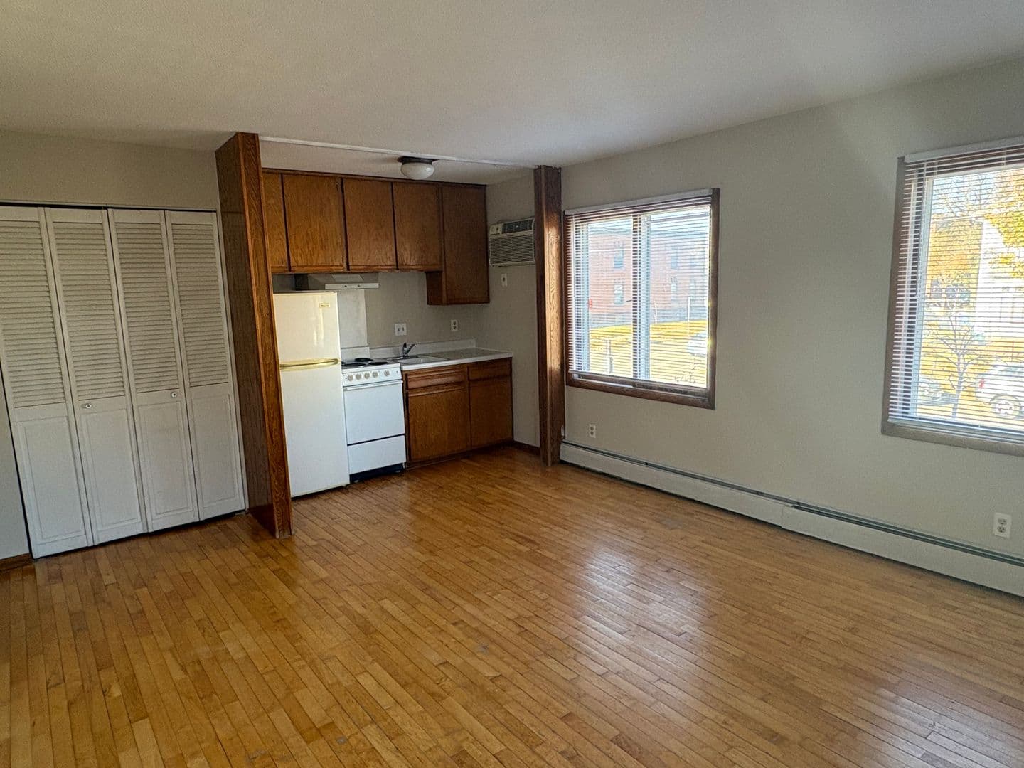 Minneapolis Apartment: 2801 Girard Ave. S.