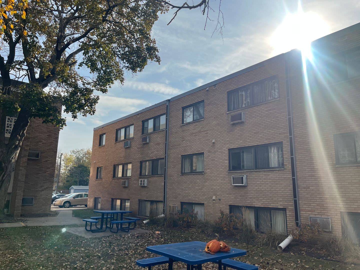 Minneapolis Apartment: 982-986 15th Ave SE