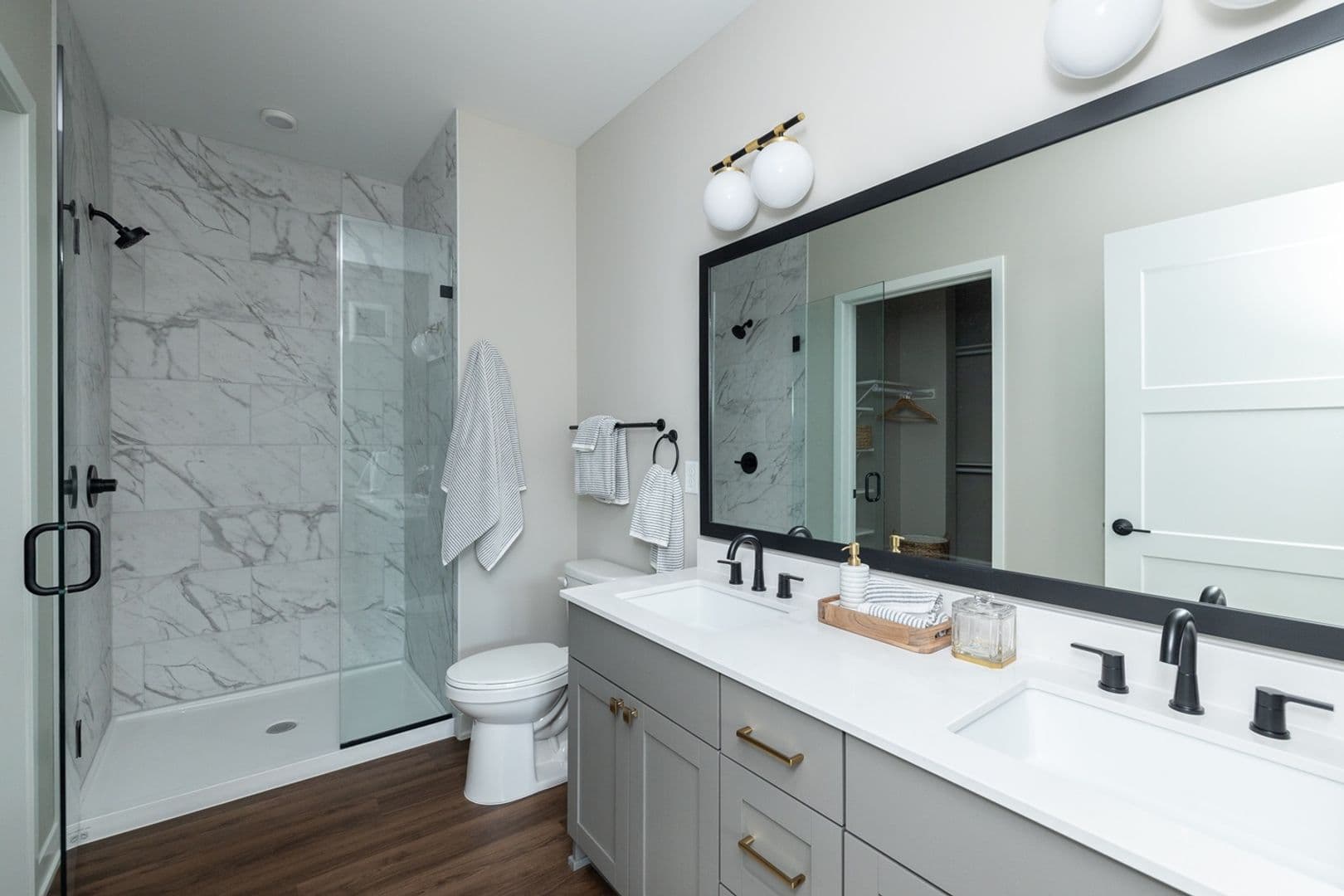 St. Paul Apartment: 695 Grand Ave