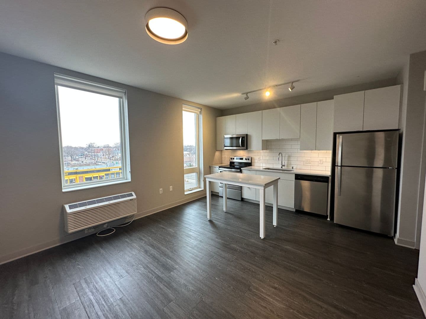 Minneapolis Apartment: 2520 S. 8th Street