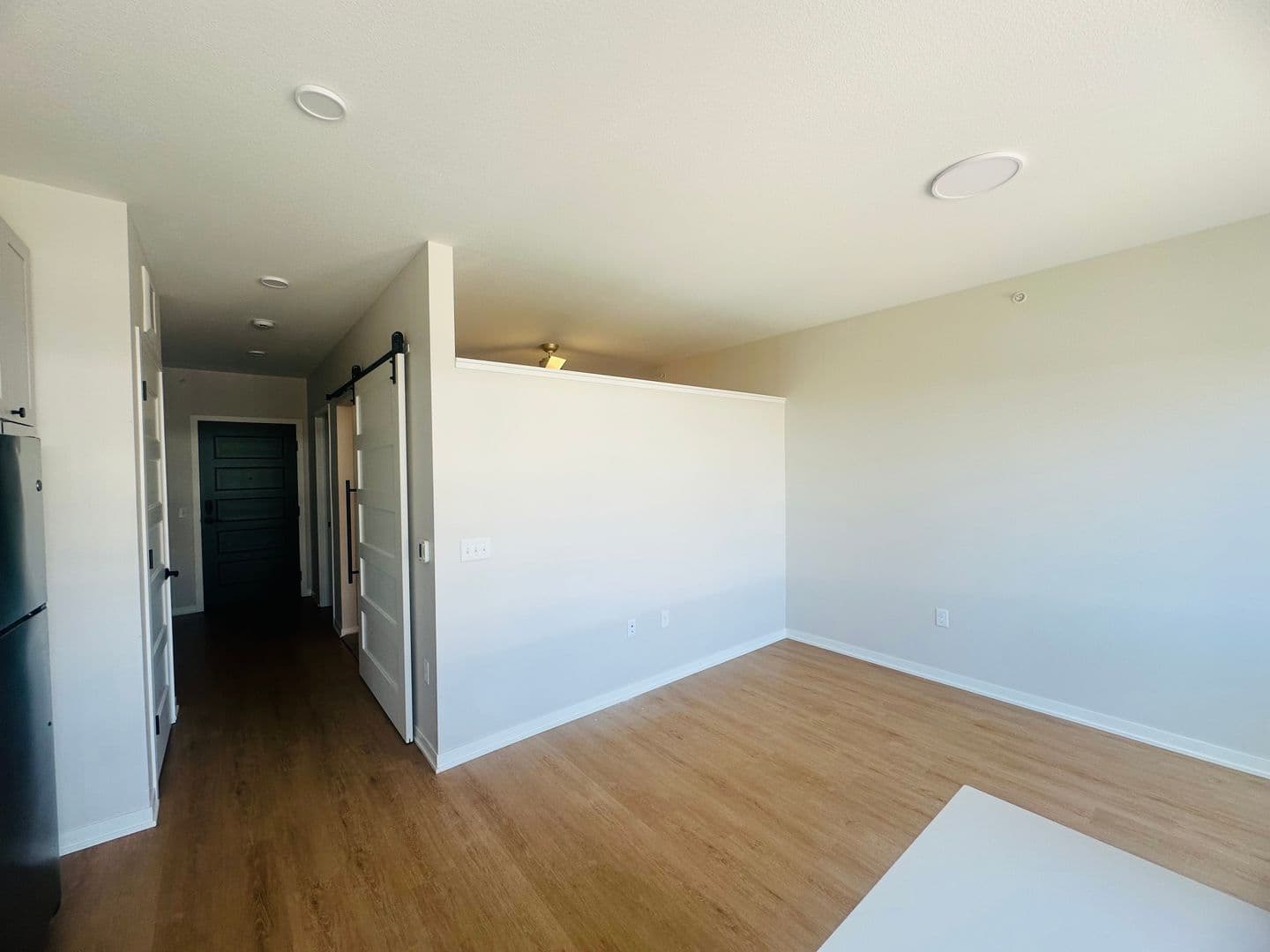 Stillwater Apartment: 200 Chestnut St E