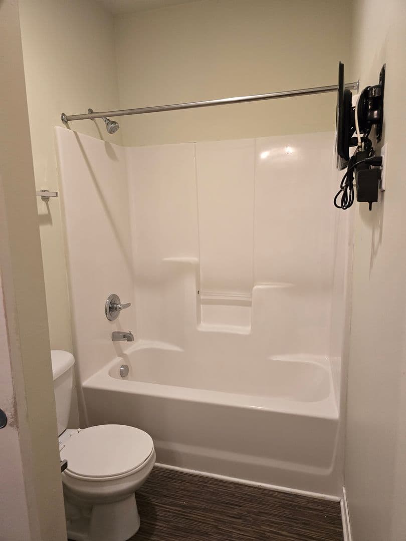 Minneapolis Apartment: 1000 University Ave SE