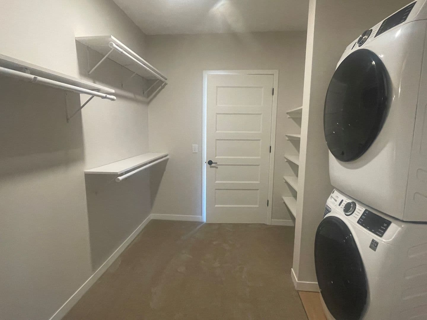 Stillwater Apartment: 200 Chestnut St E