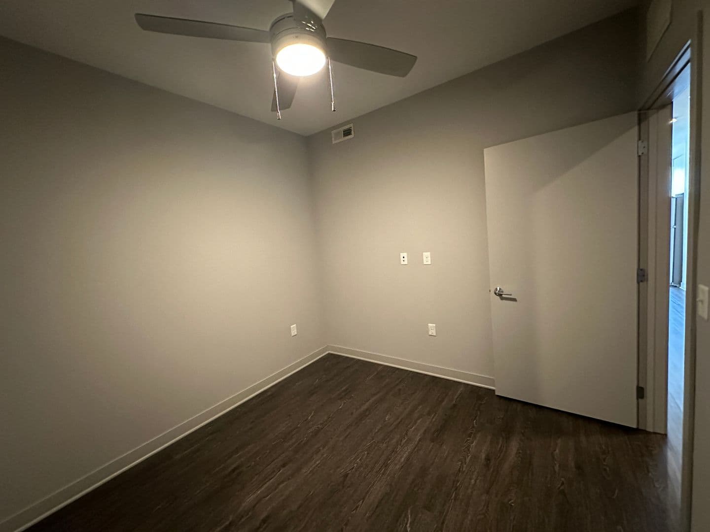 Minneapolis Apartment: 2520 S. 8th Street