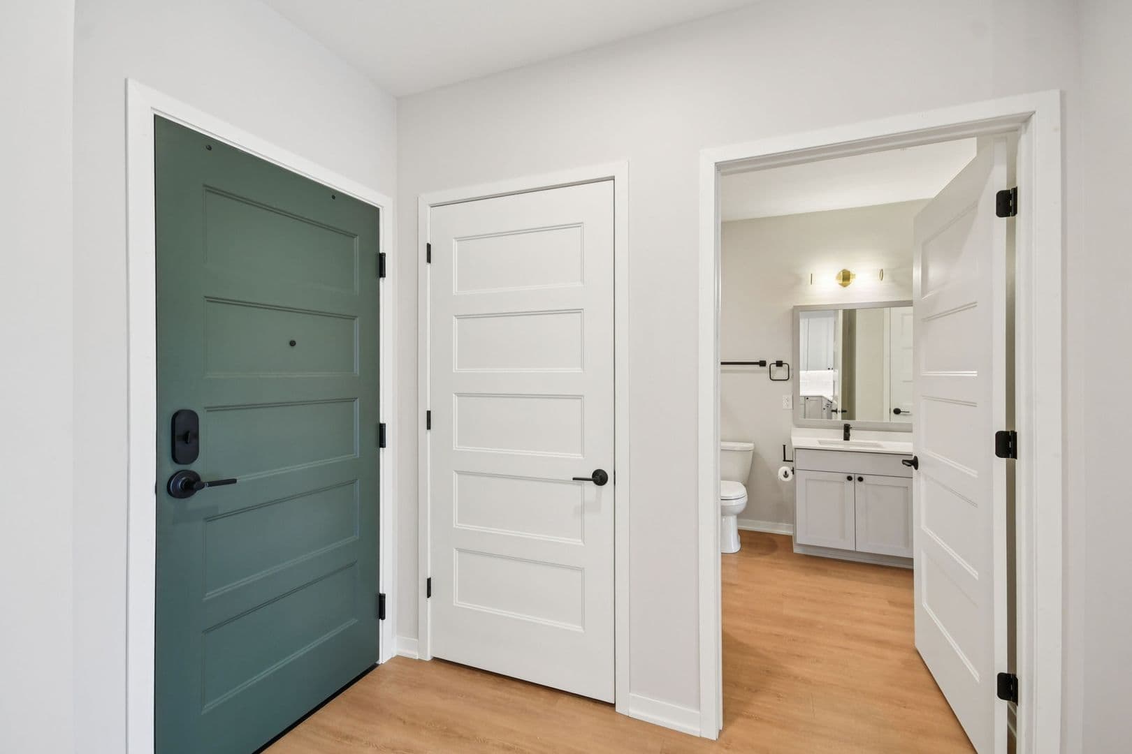 Stillwater Apartment: 200 Chestnut St E