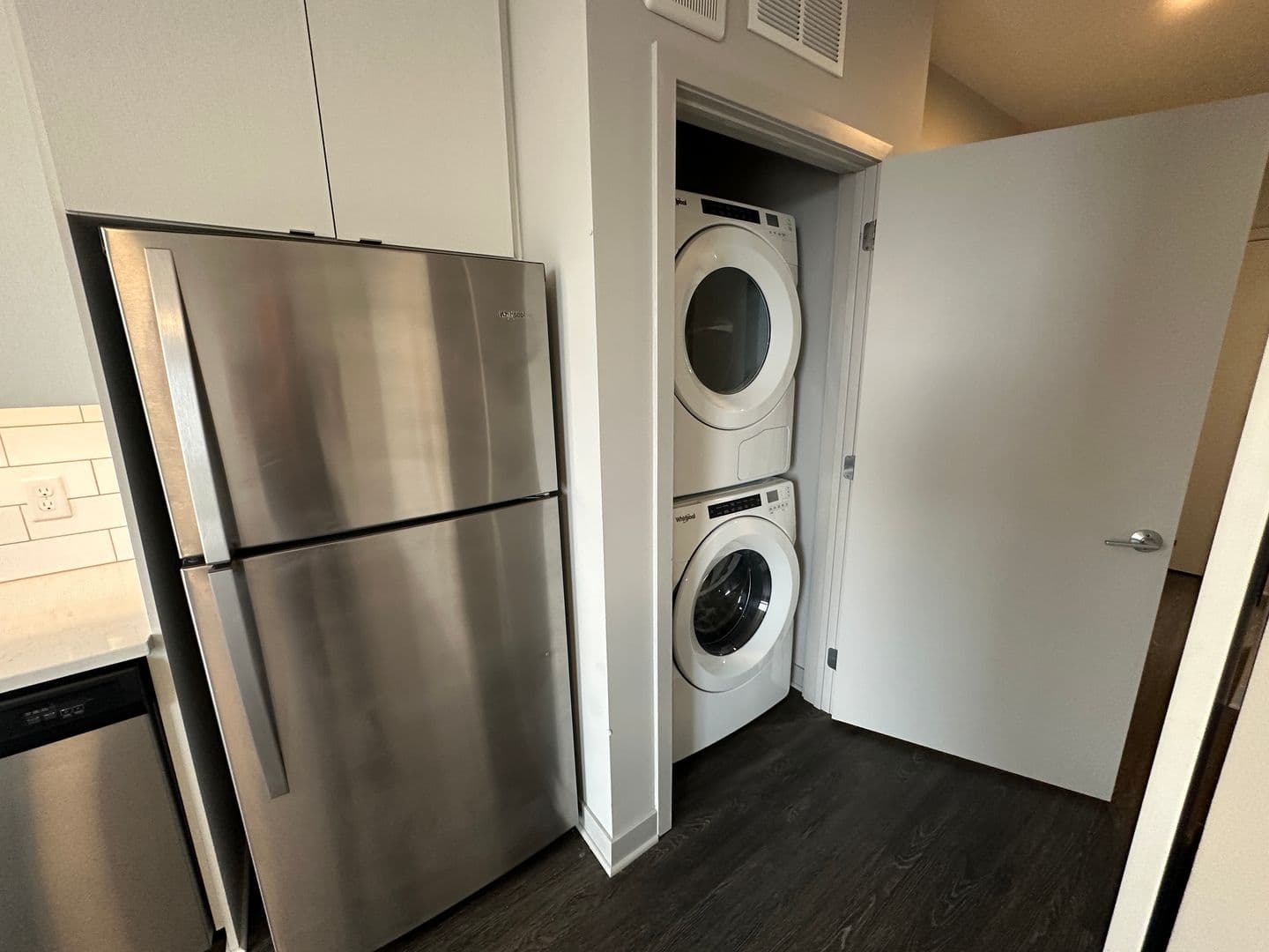 Minneapolis Apartment: 2520 S. 8th Street