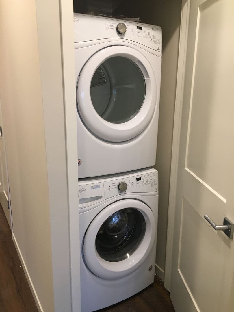 Rochester Apartment: 449 E Center Street
