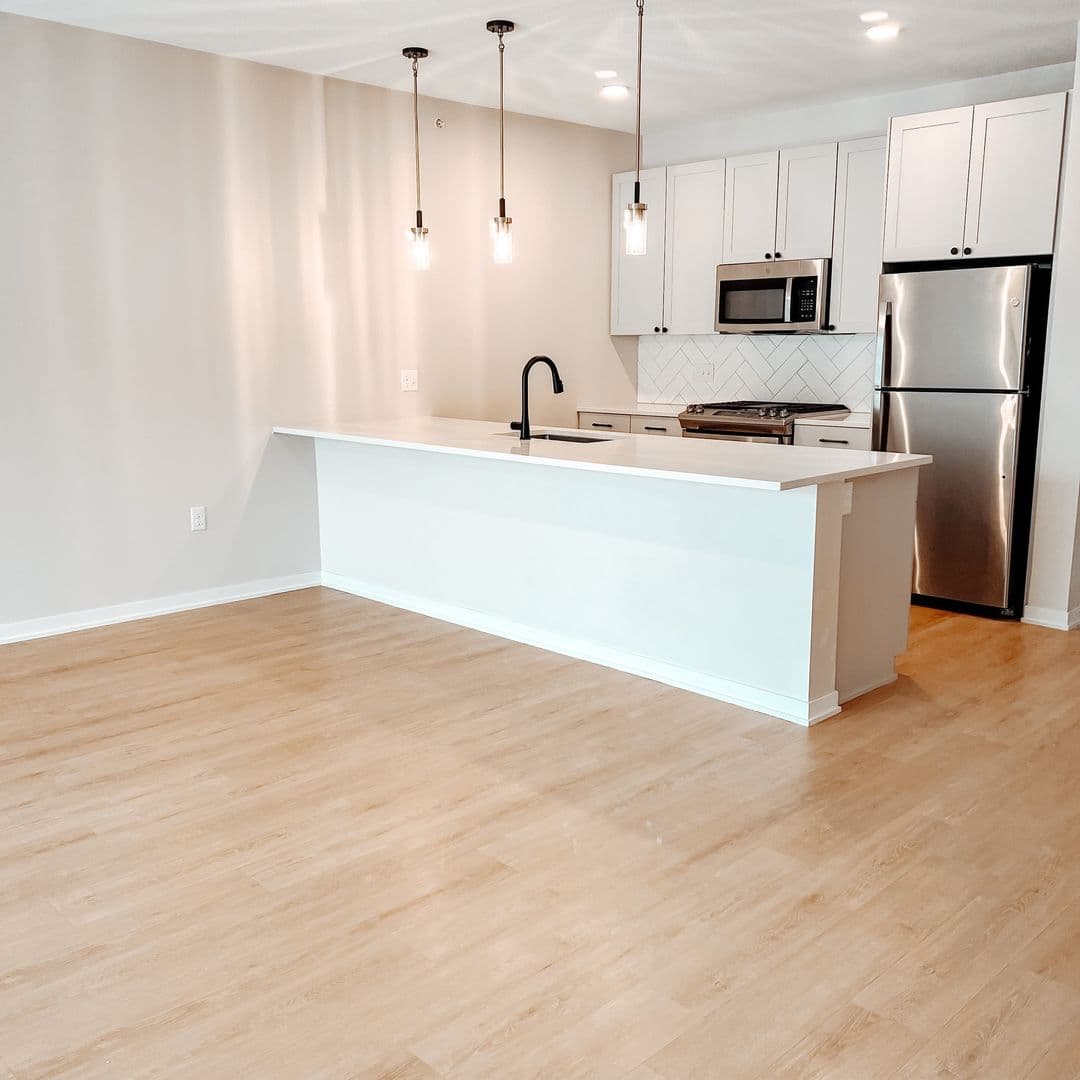 Stillwater Apartment: 200 Chestnut St E