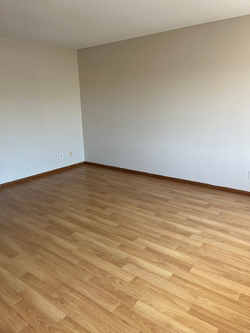 Minneapolis Apartment: 2801 Girard Ave. S.