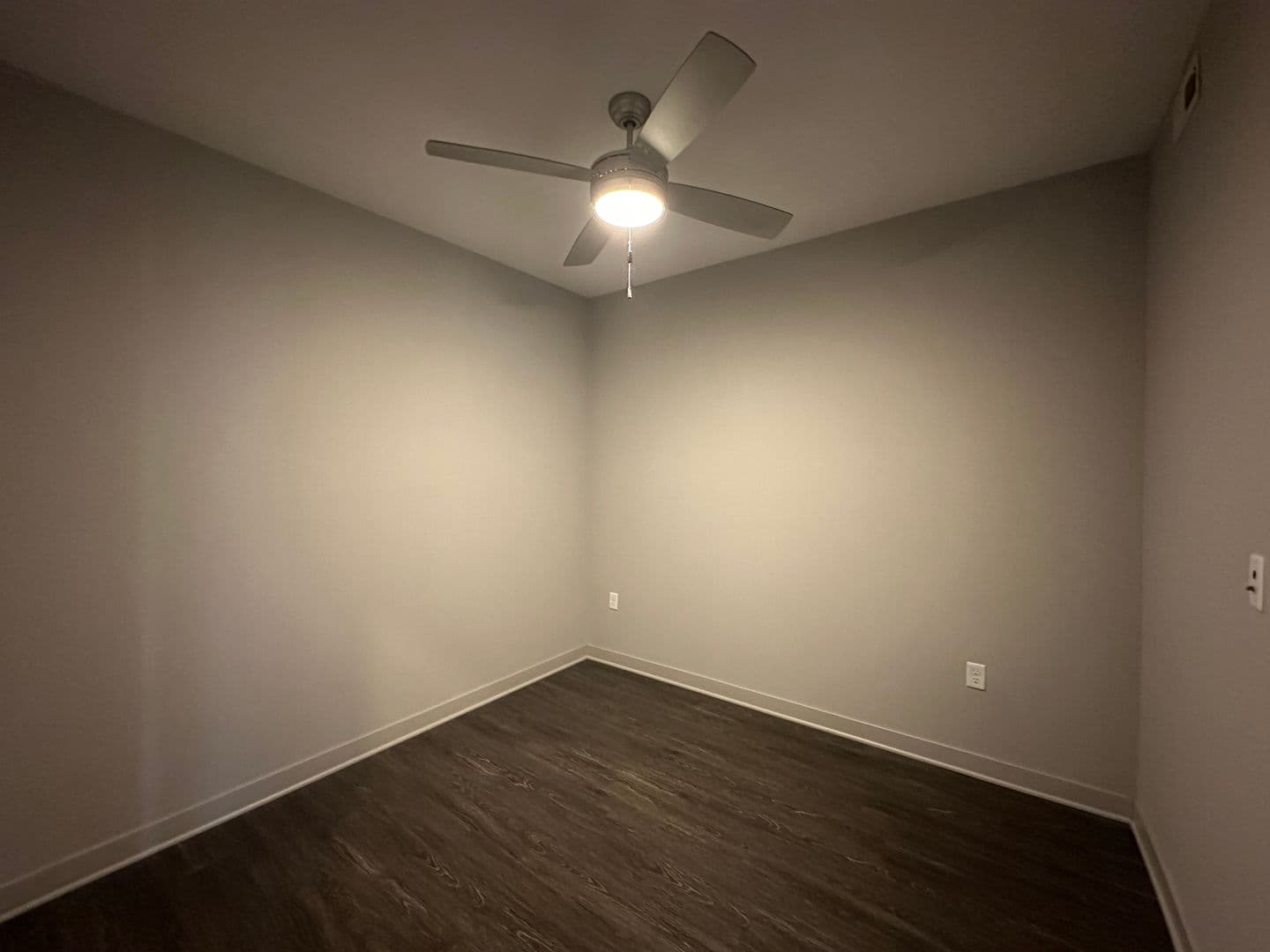 Minneapolis Apartment: 2520 S. 8th Street
