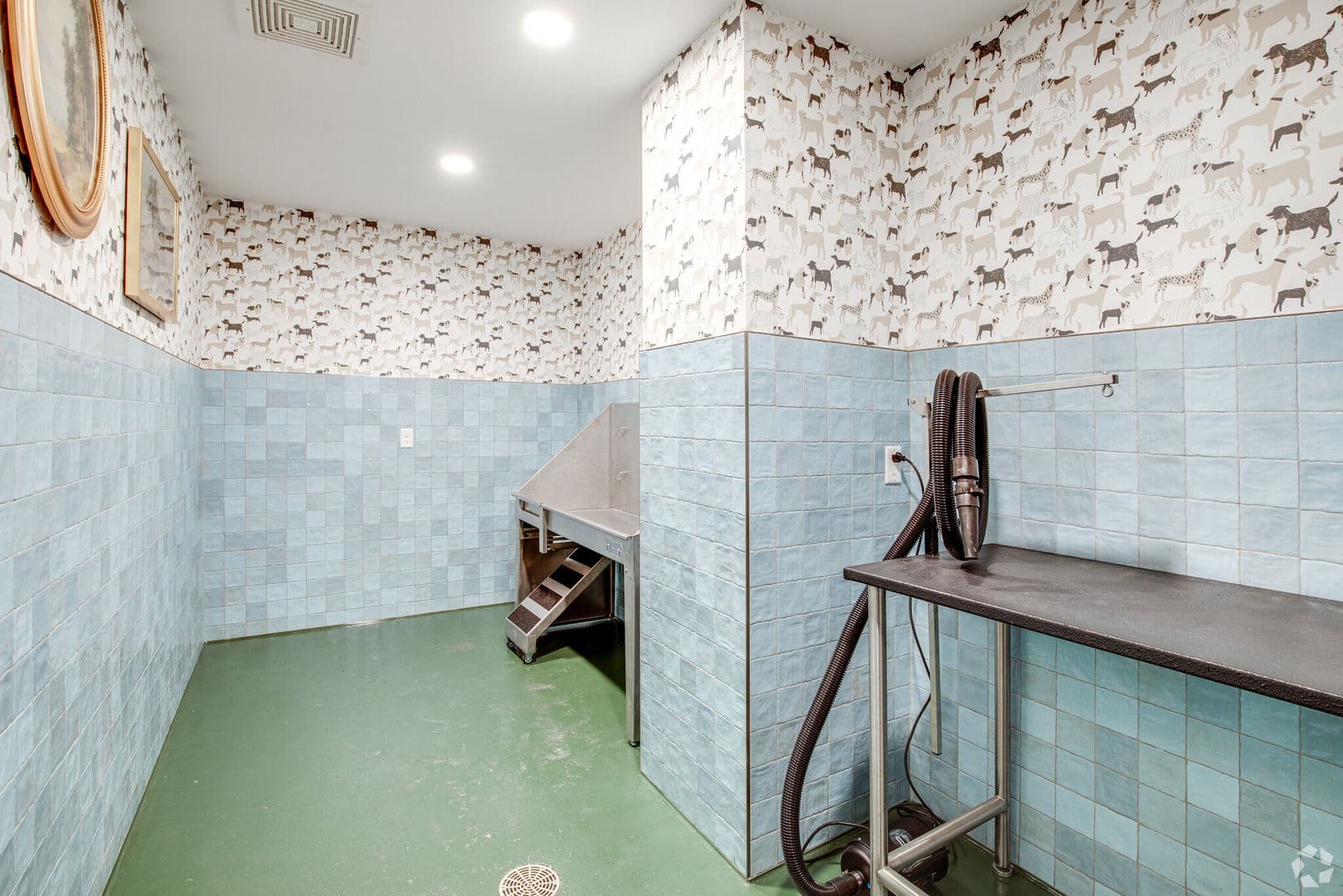 Stillwater Apartment: 200 Chestnut St E