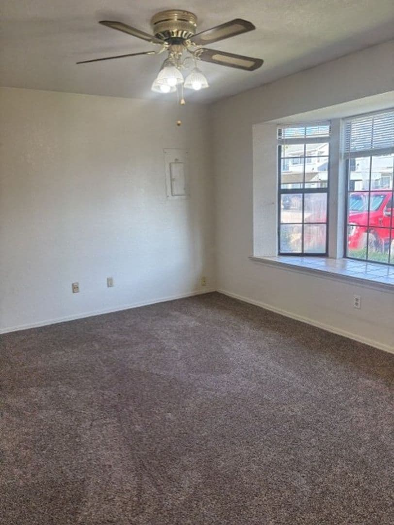 Norman Condo: 3000 S Chautauqua Ave #148