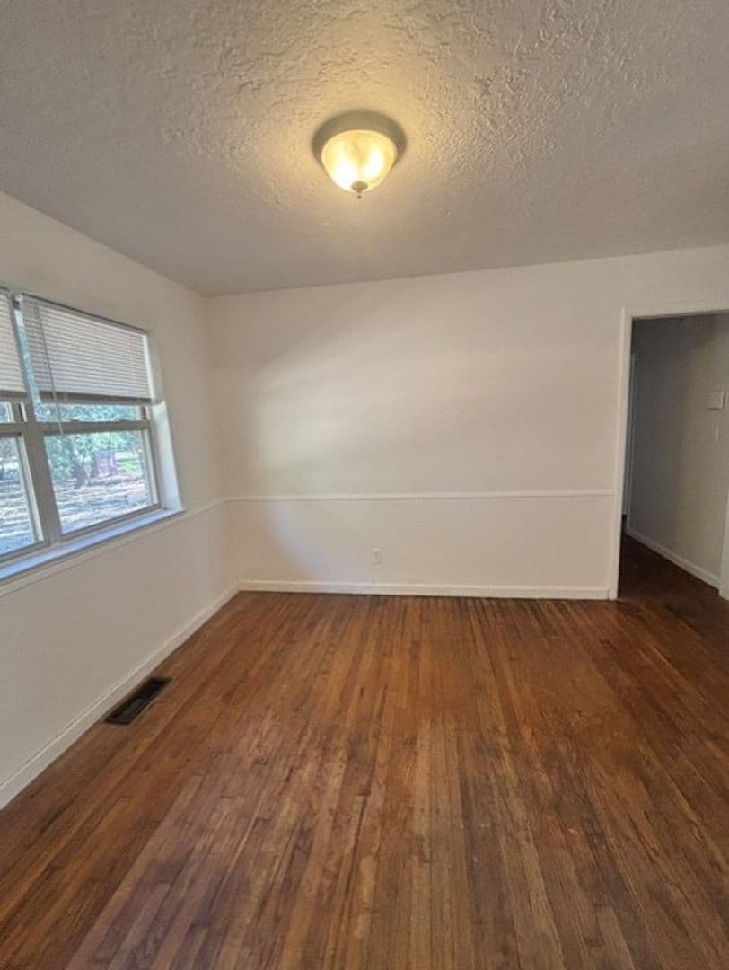 Norman House: 2425 Butler Drive