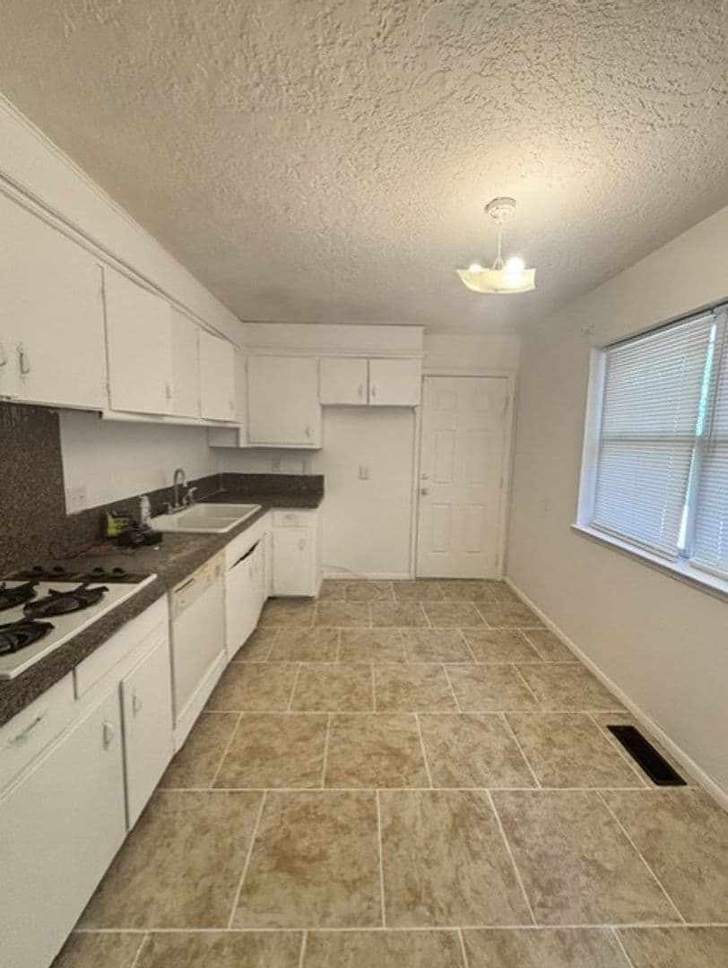 Norman House: 2425 Butler Drive