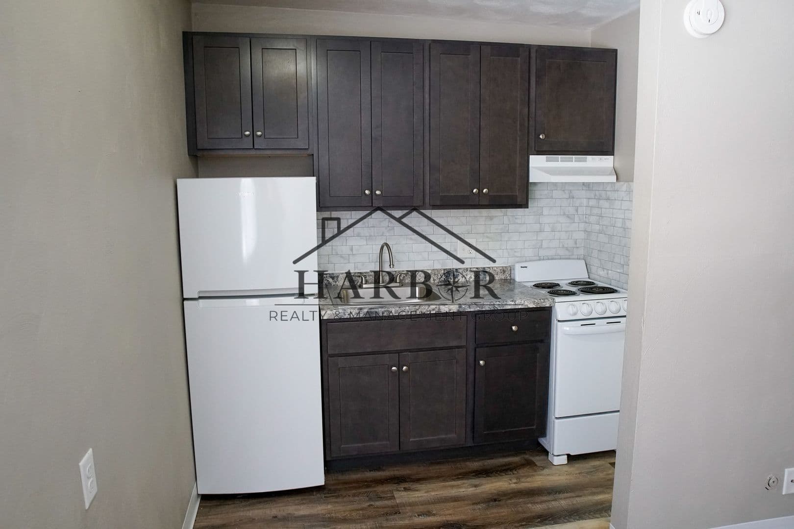 Austin Apartment: 900 14th Street NW