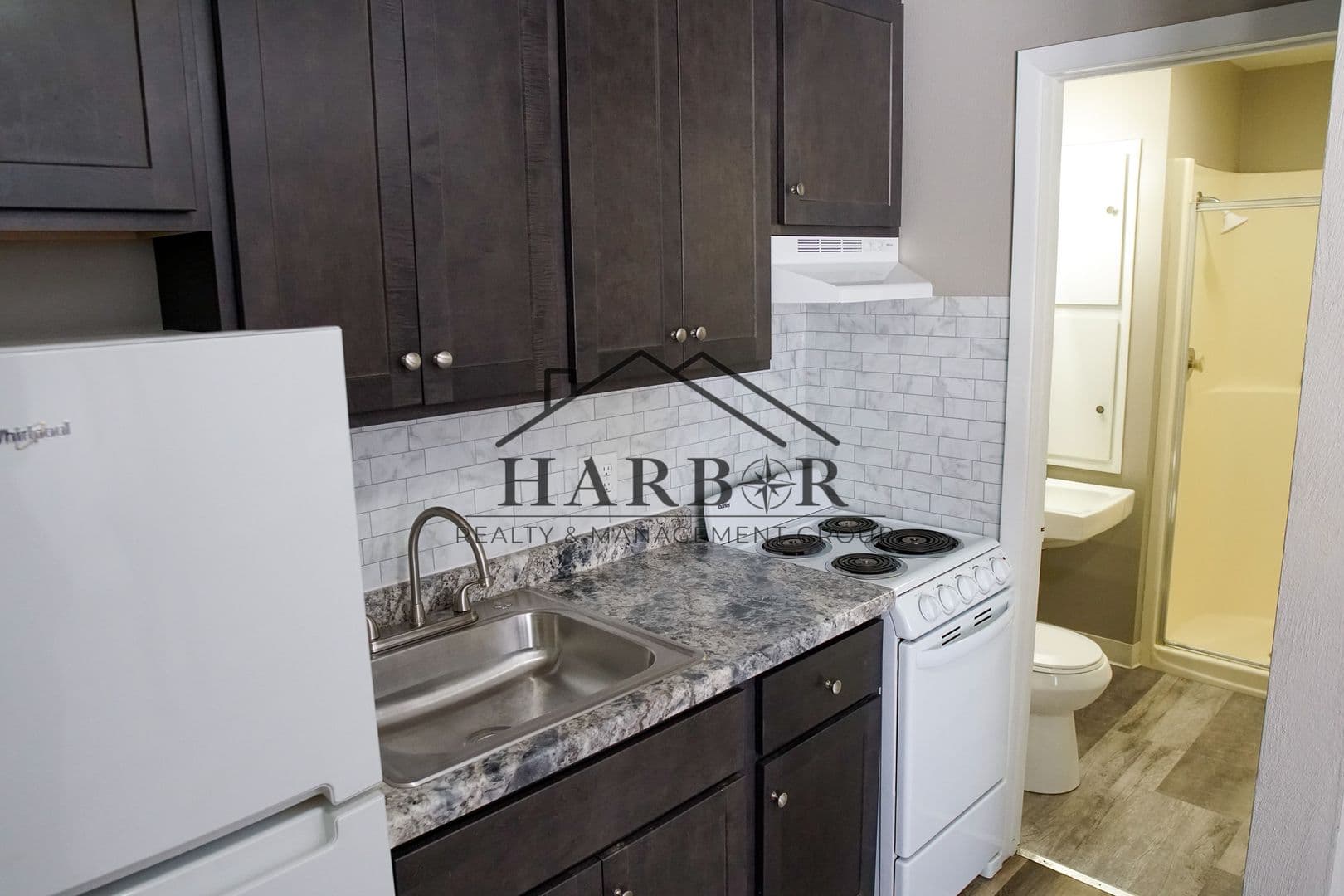 Austin Apartment: 900 14th Street NW