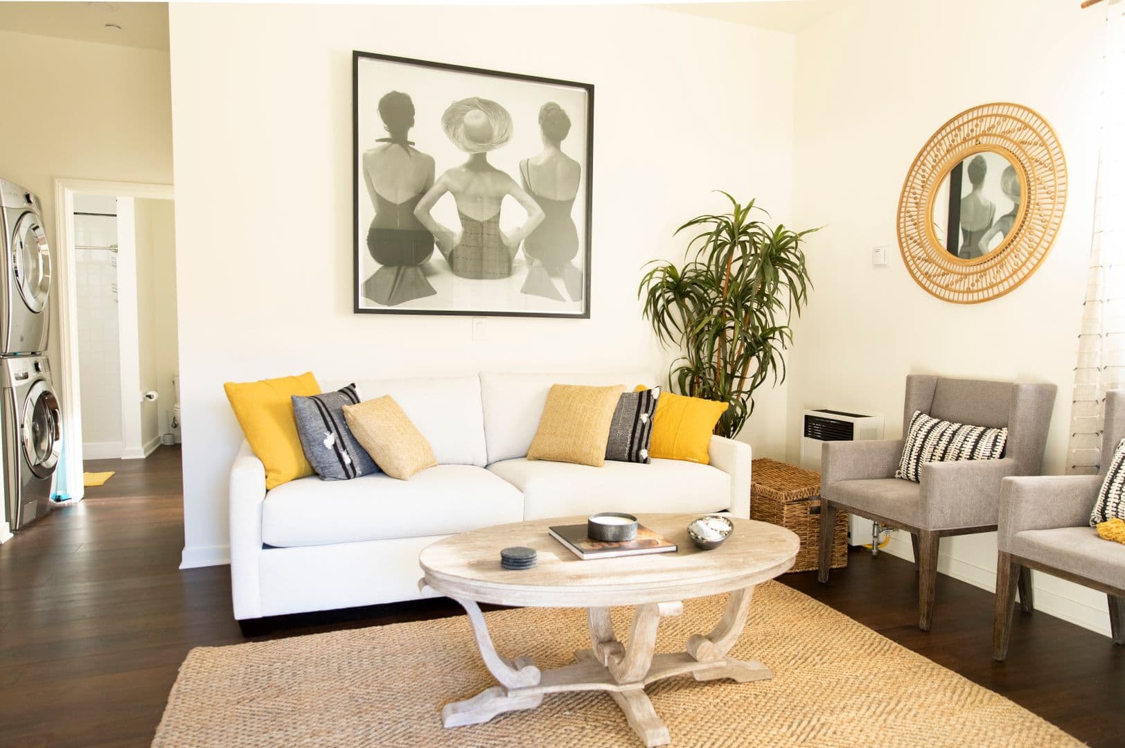 Santa Barbara Apartment: 618 Castillo St