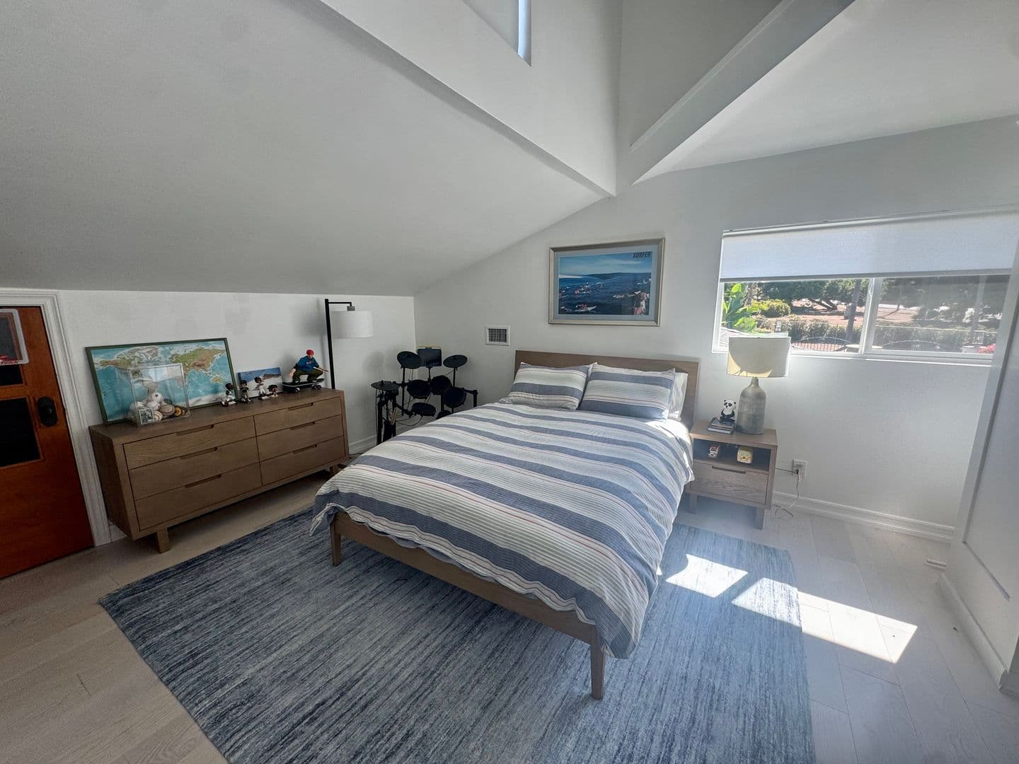 Oceanside House: 1695 Laurel Road