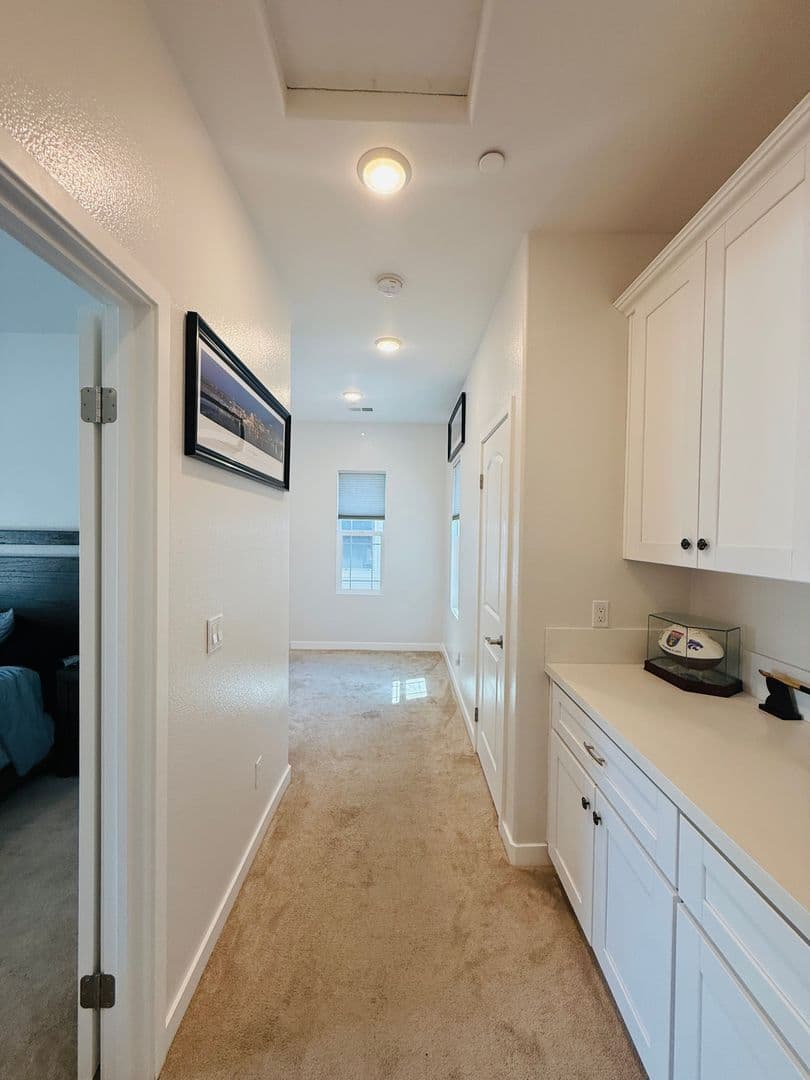 El Cajon House: 748 Lincoln Place