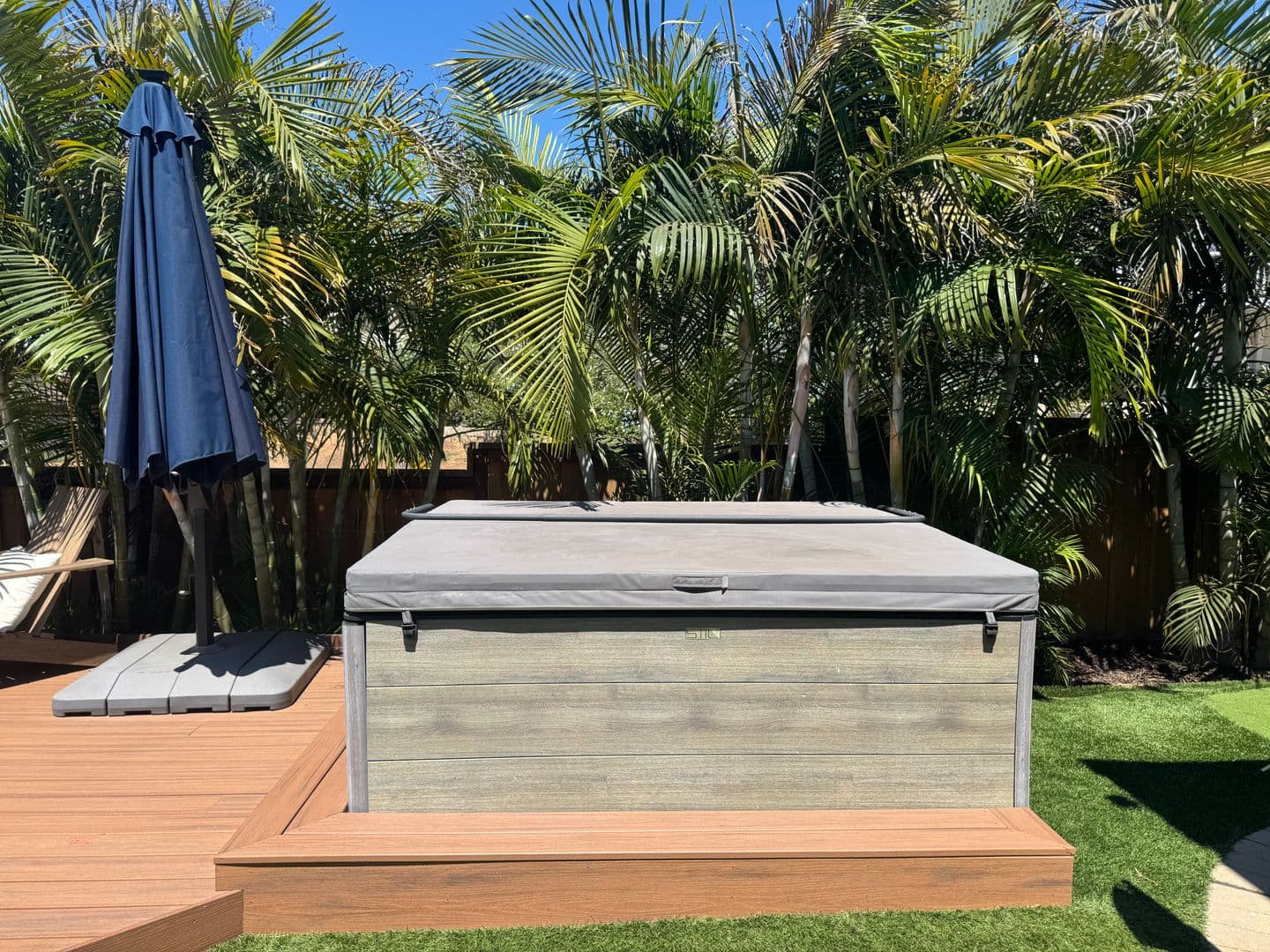 Oceanside House: 1695 Laurel Road