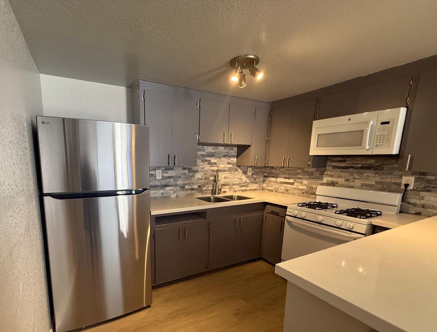 San Diego Apartment: 931 22nd Street